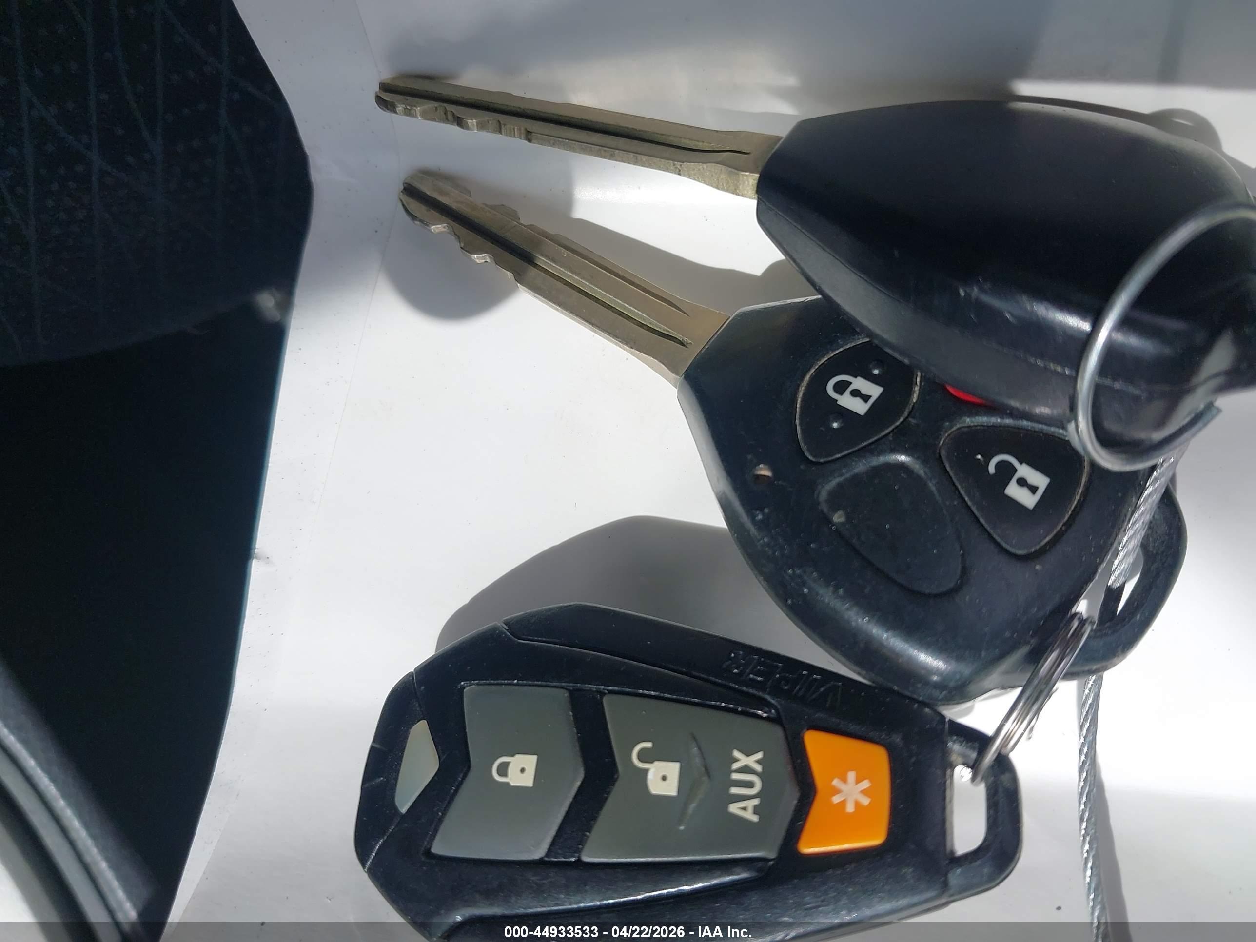 TOYOTA YARIS image 11