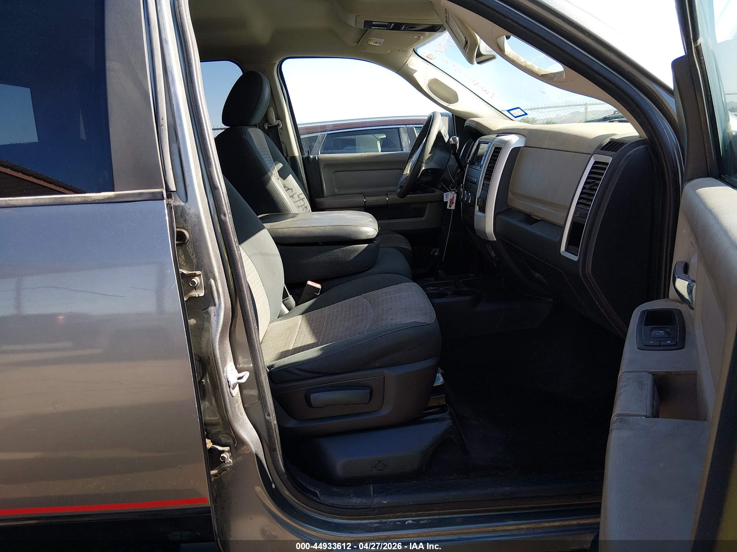 RAM 2500 image 5