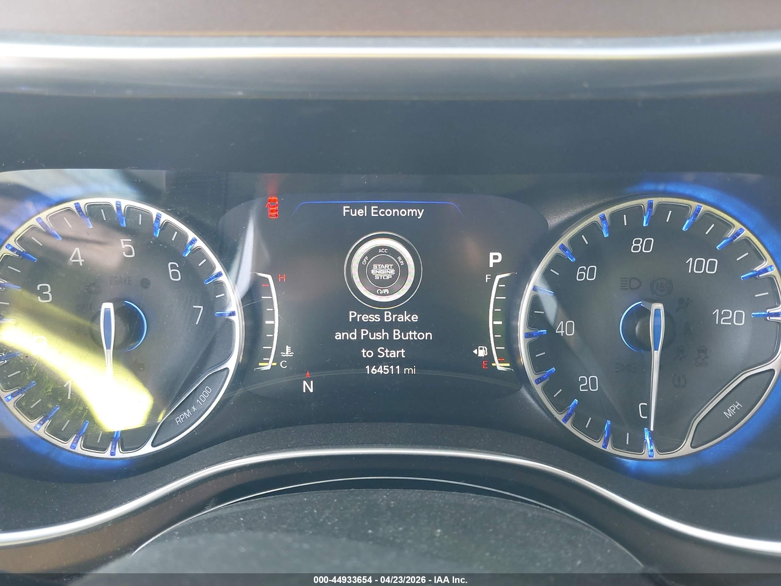 CHRYSLER PACIFICA image 7