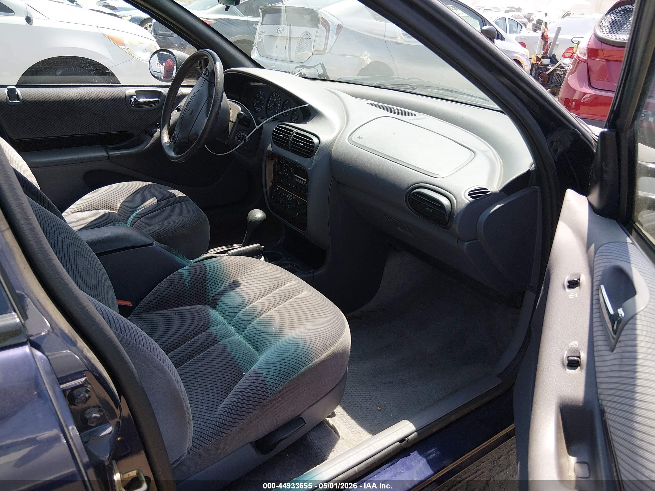 CHRYSLER CIRRUS image 5