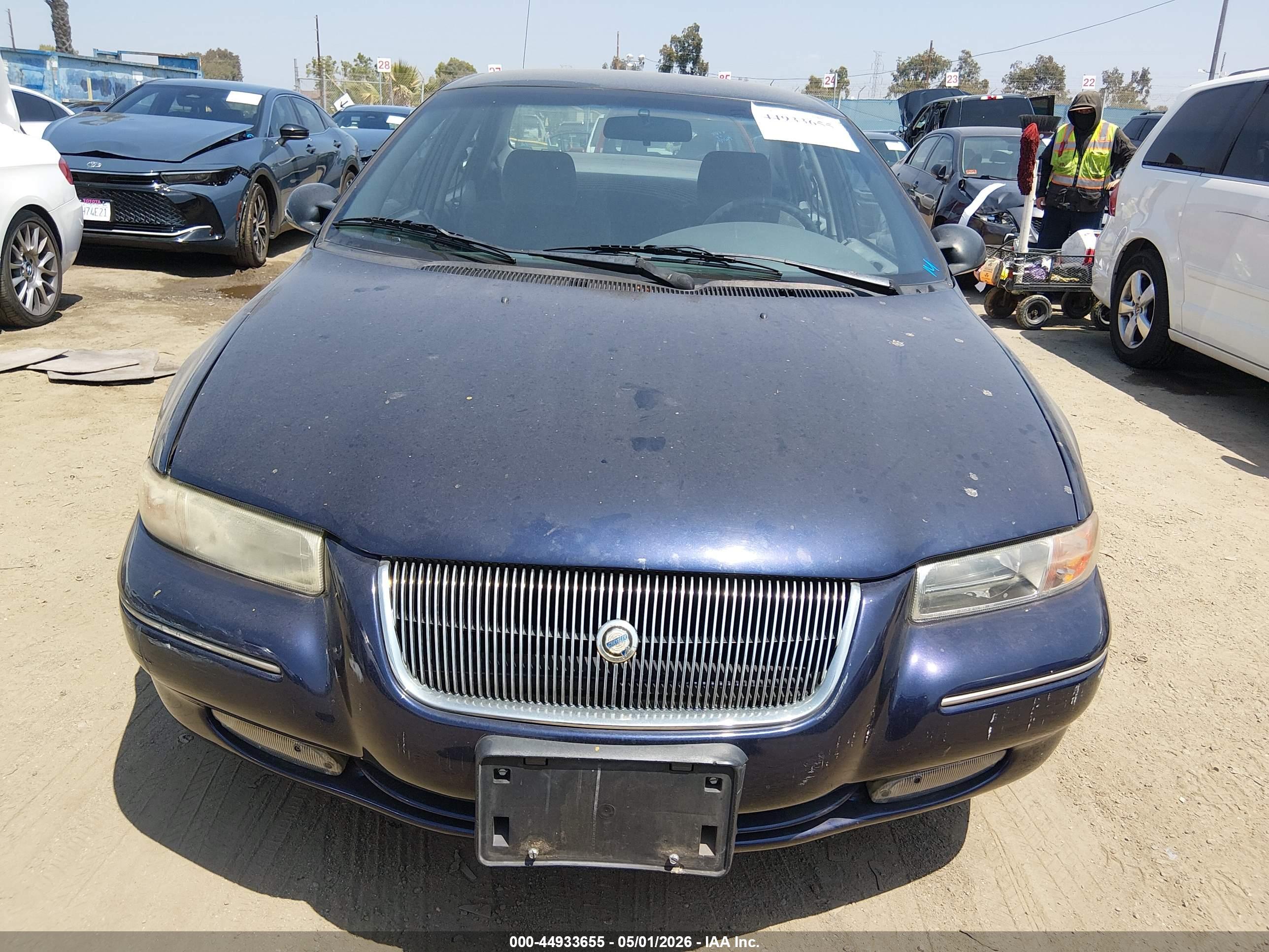 CHRYSLER CIRRUS image 6