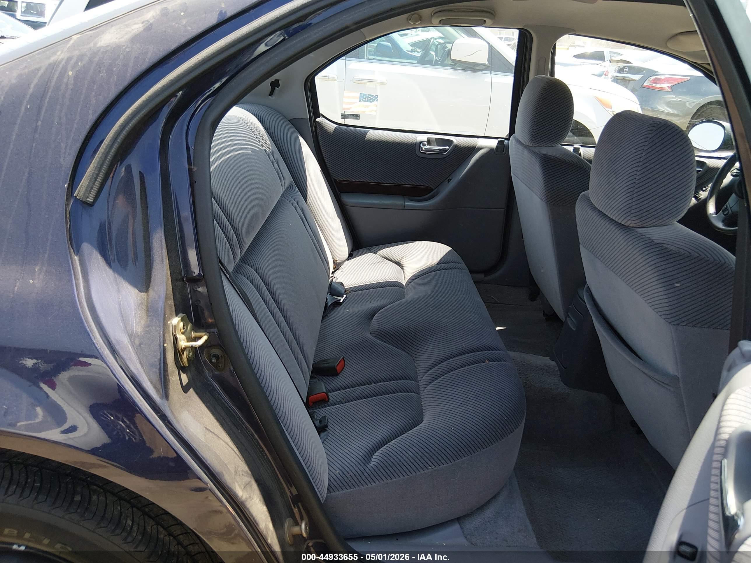 CHRYSLER CIRRUS image 8