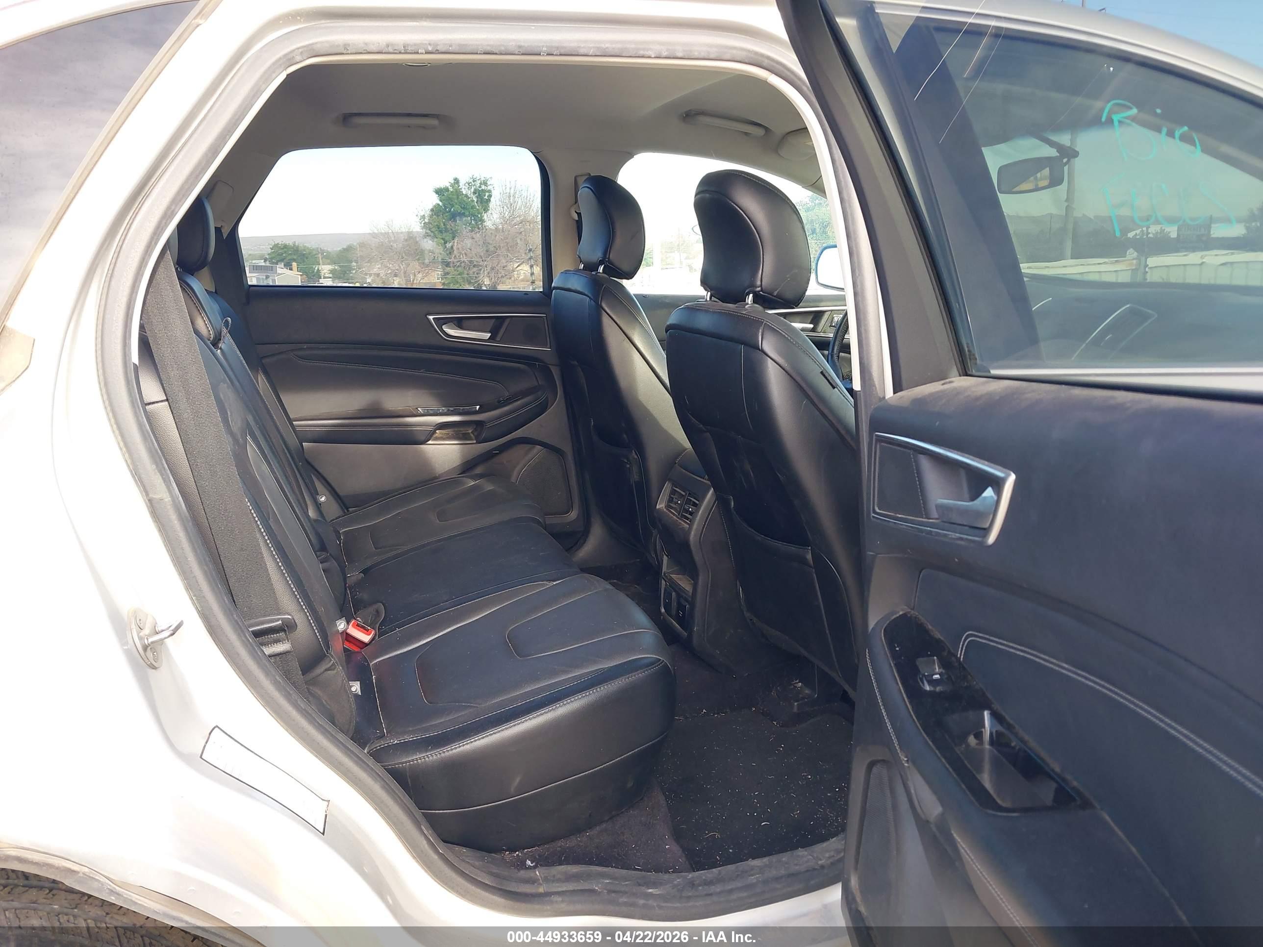FORD EDGE image 8