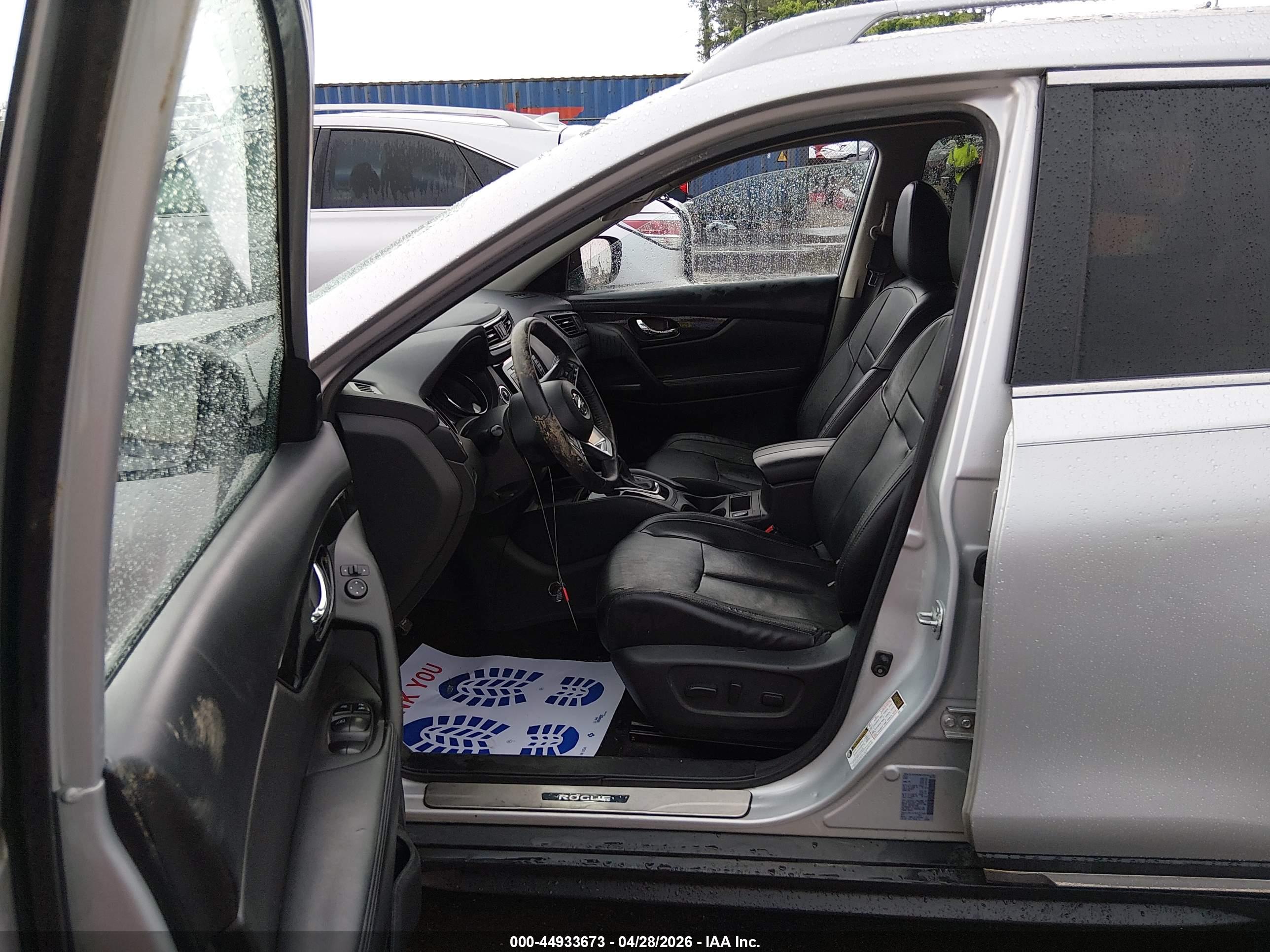NISSAN ROGUE image 5