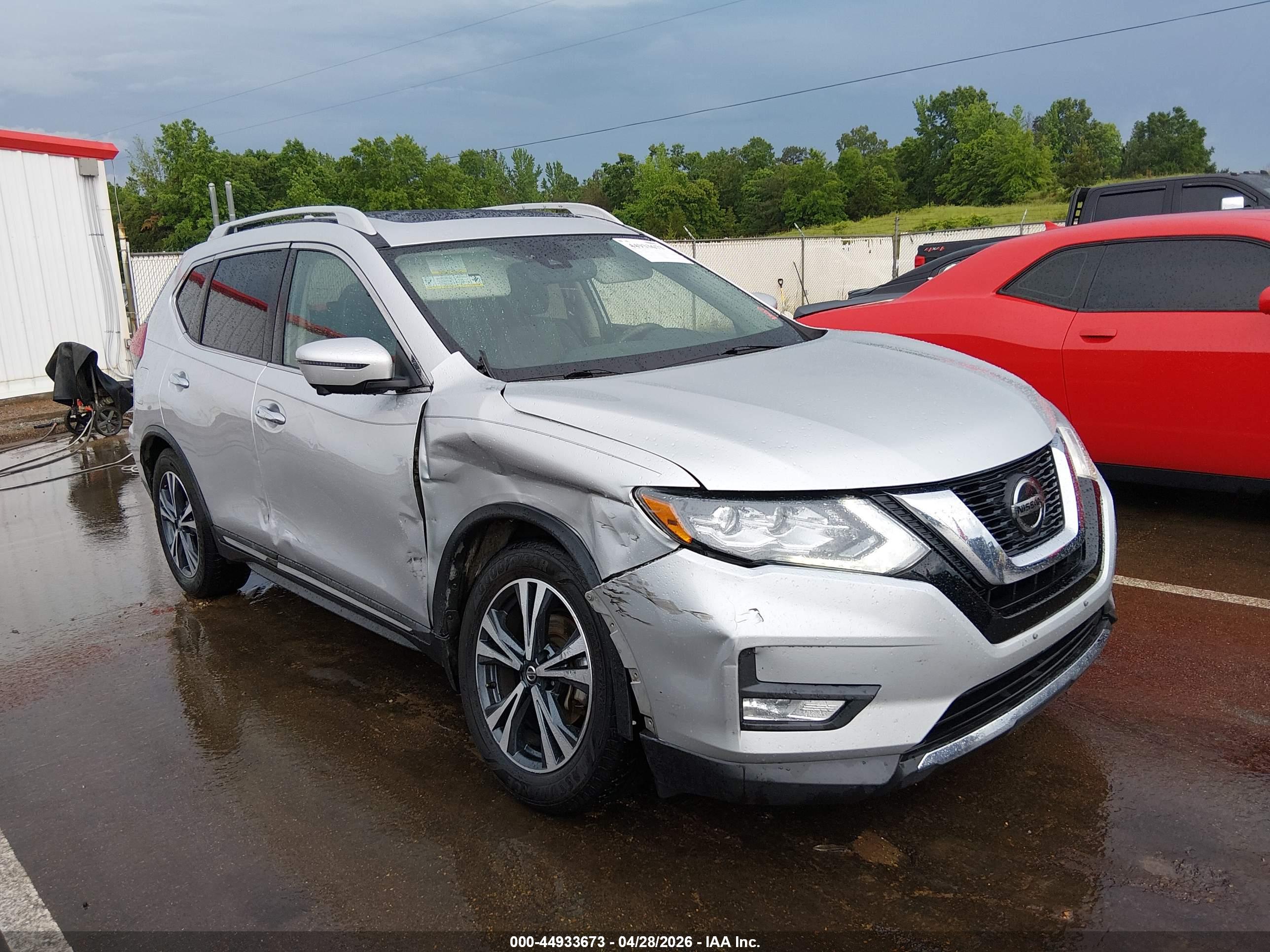 NISSAN ROGUE image 6