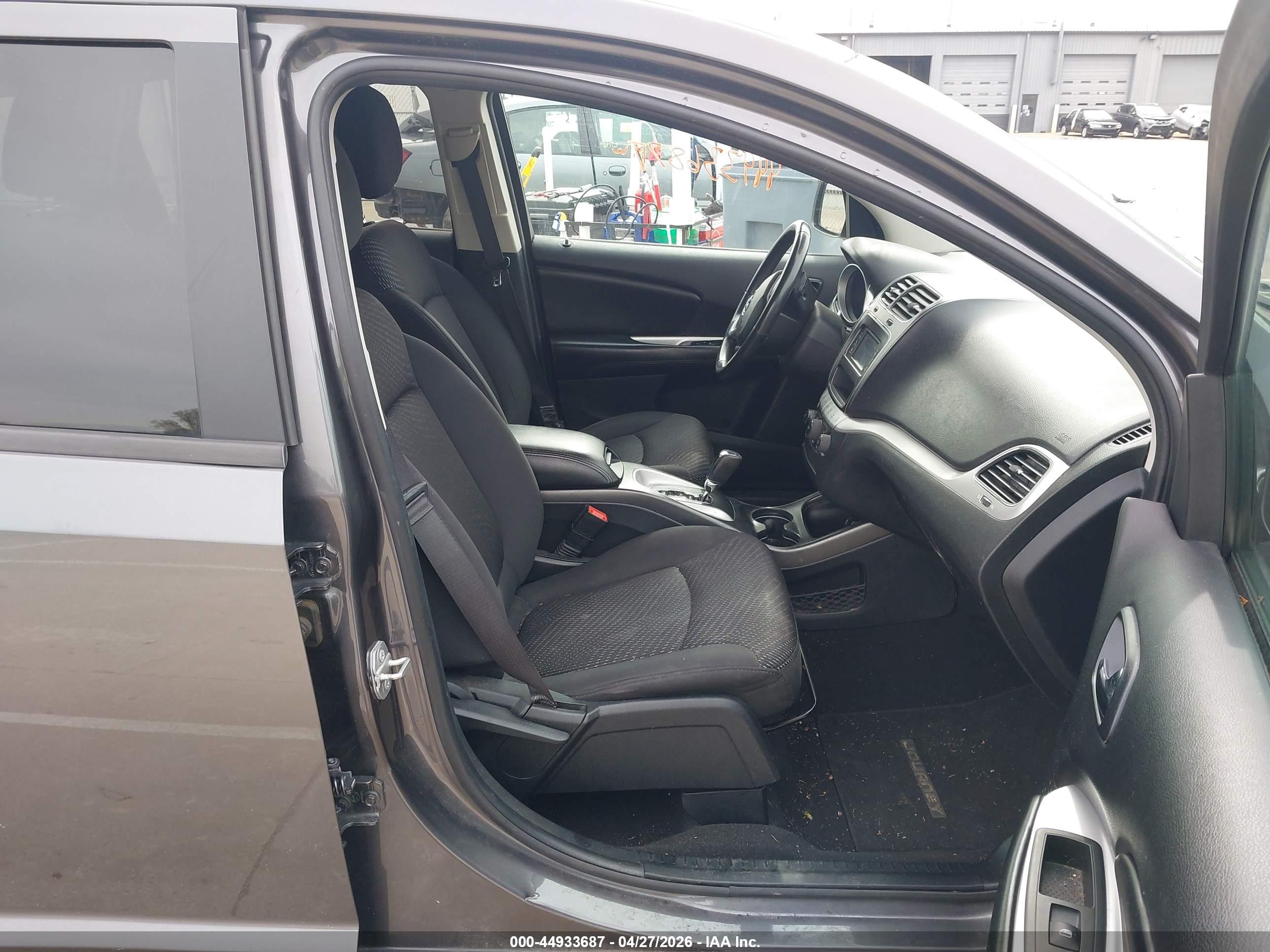 DODGE JOURNEY image 5