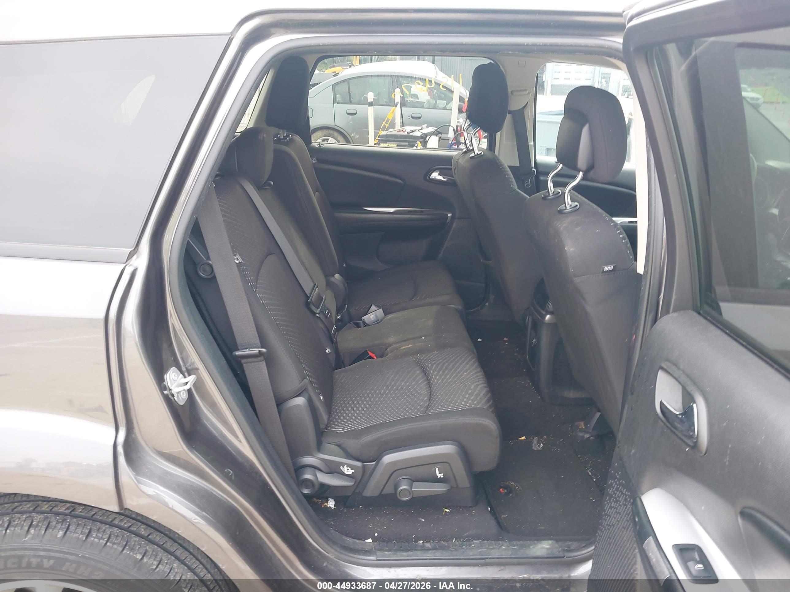 DODGE JOURNEY image 8
