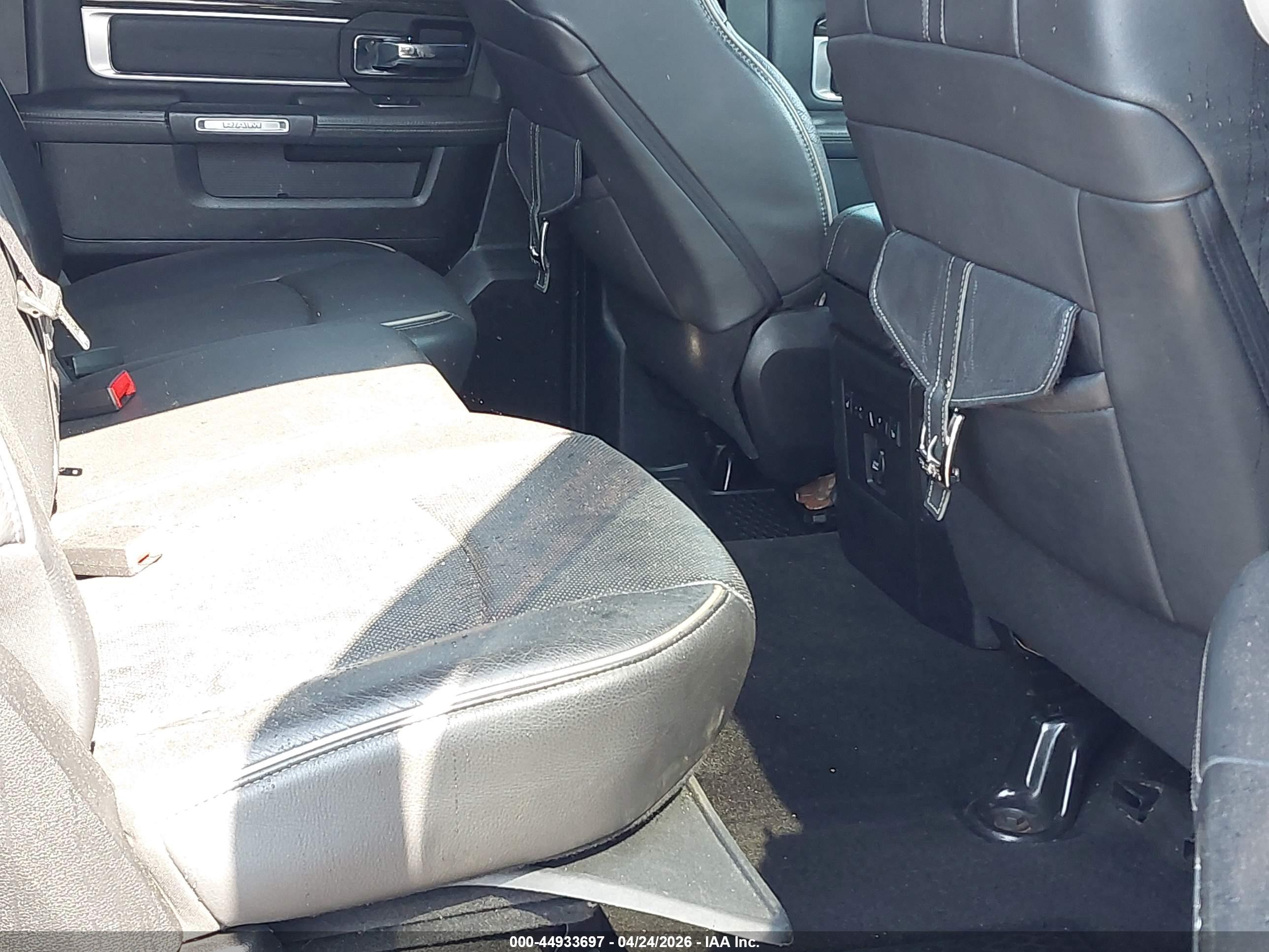 RAM 1500 image 8