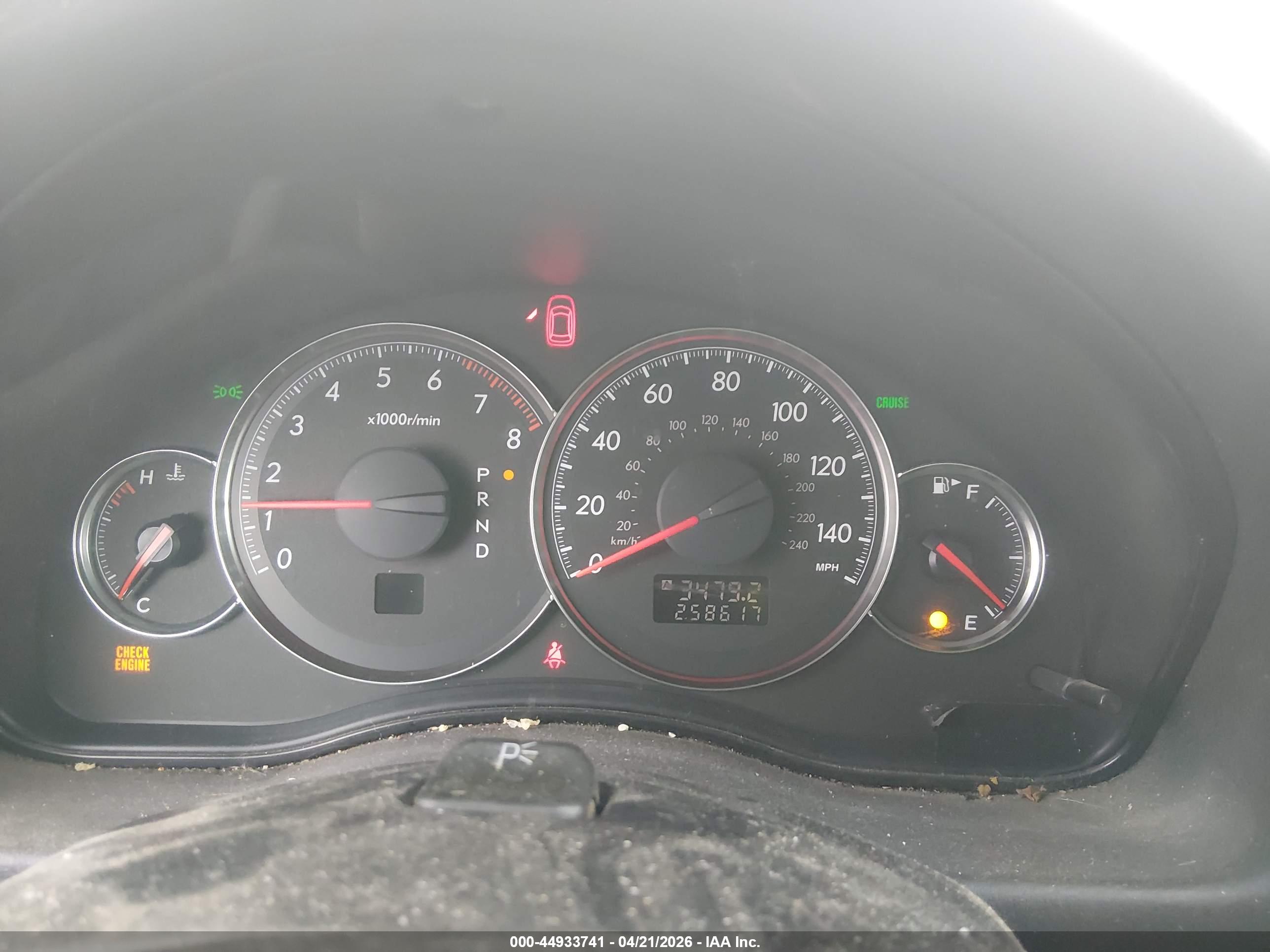 SUBARU OUTBACK image 7