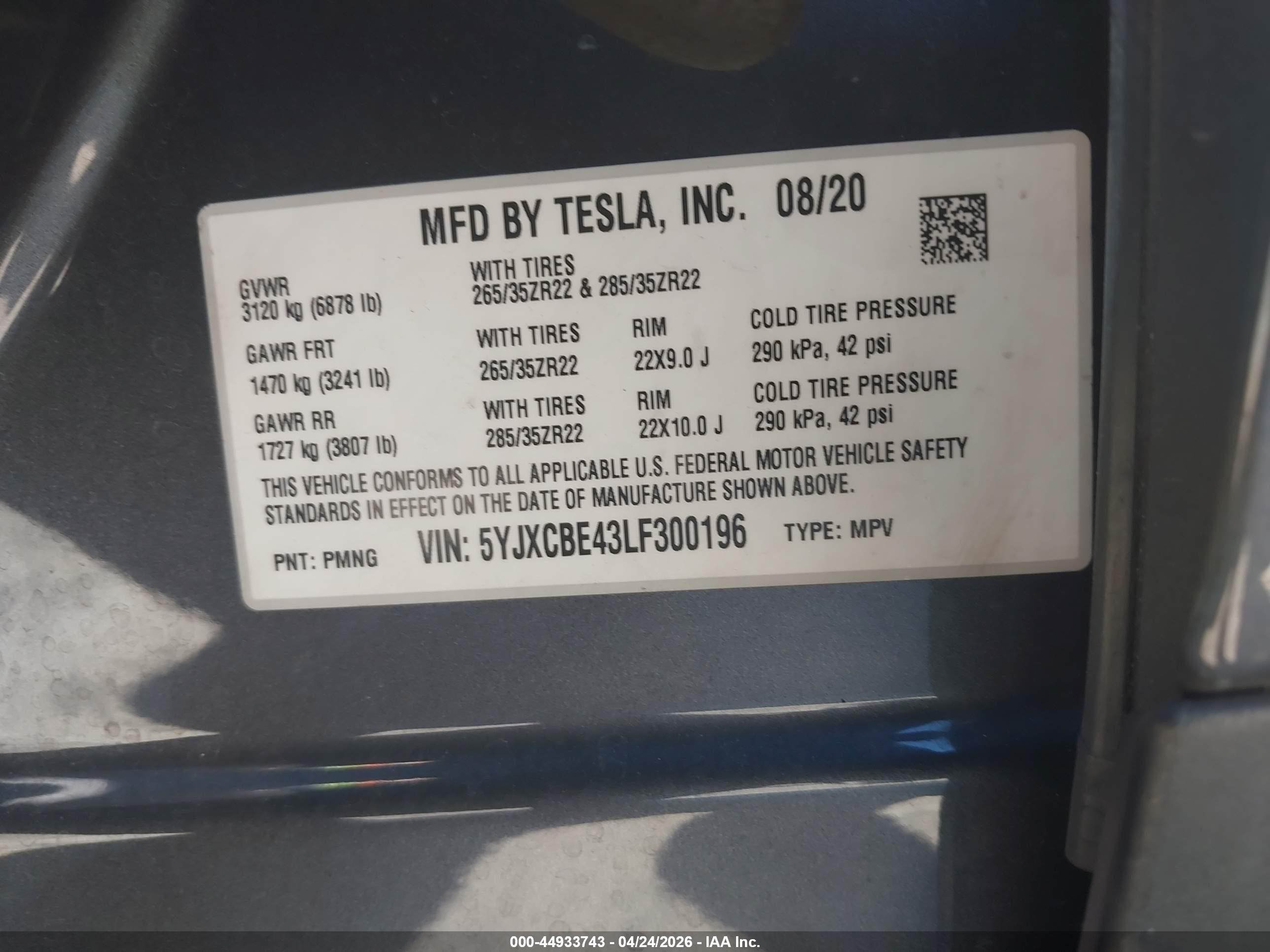 TESLA MODEL image 9