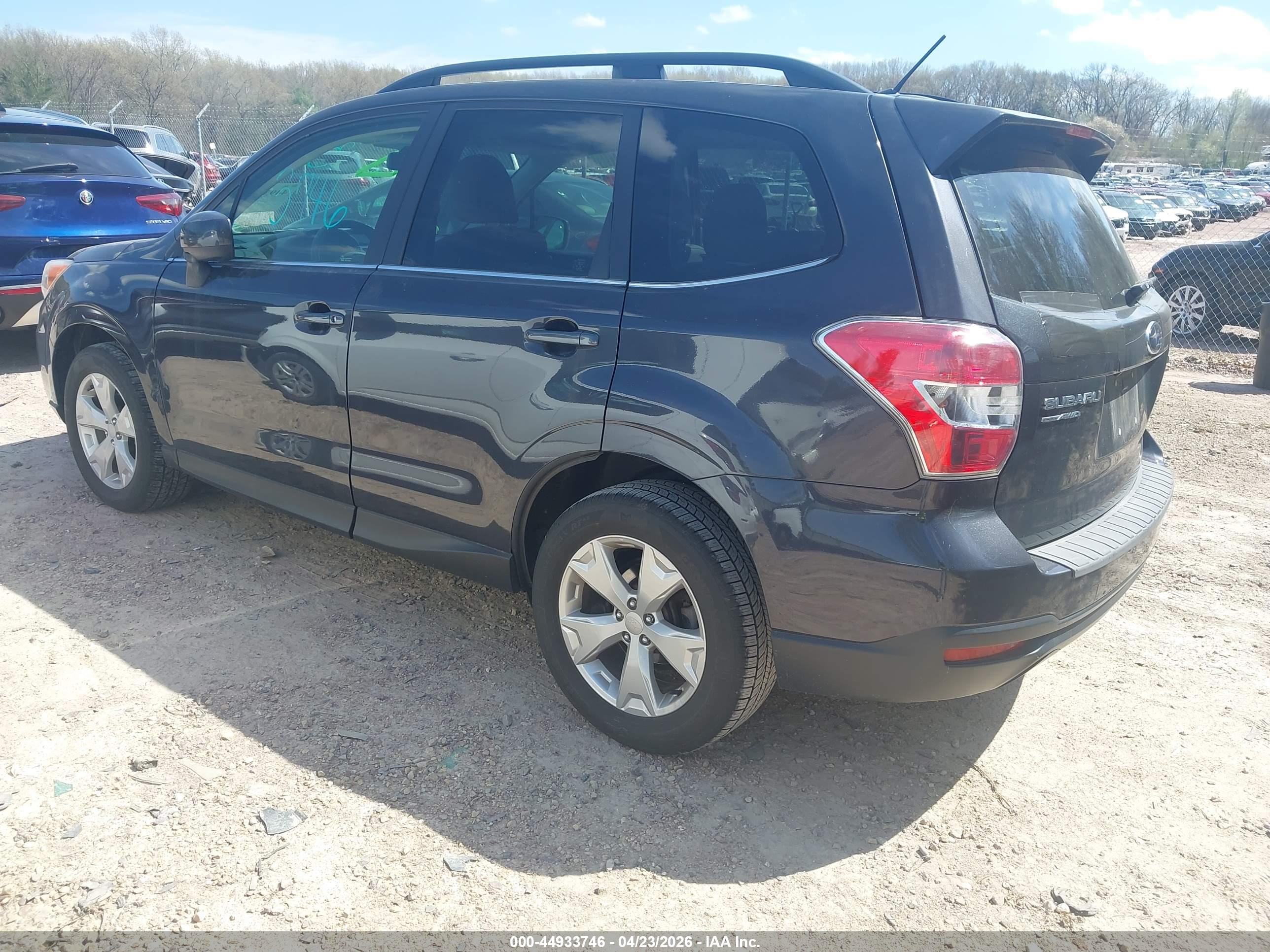SUBARU FORESTER image 3