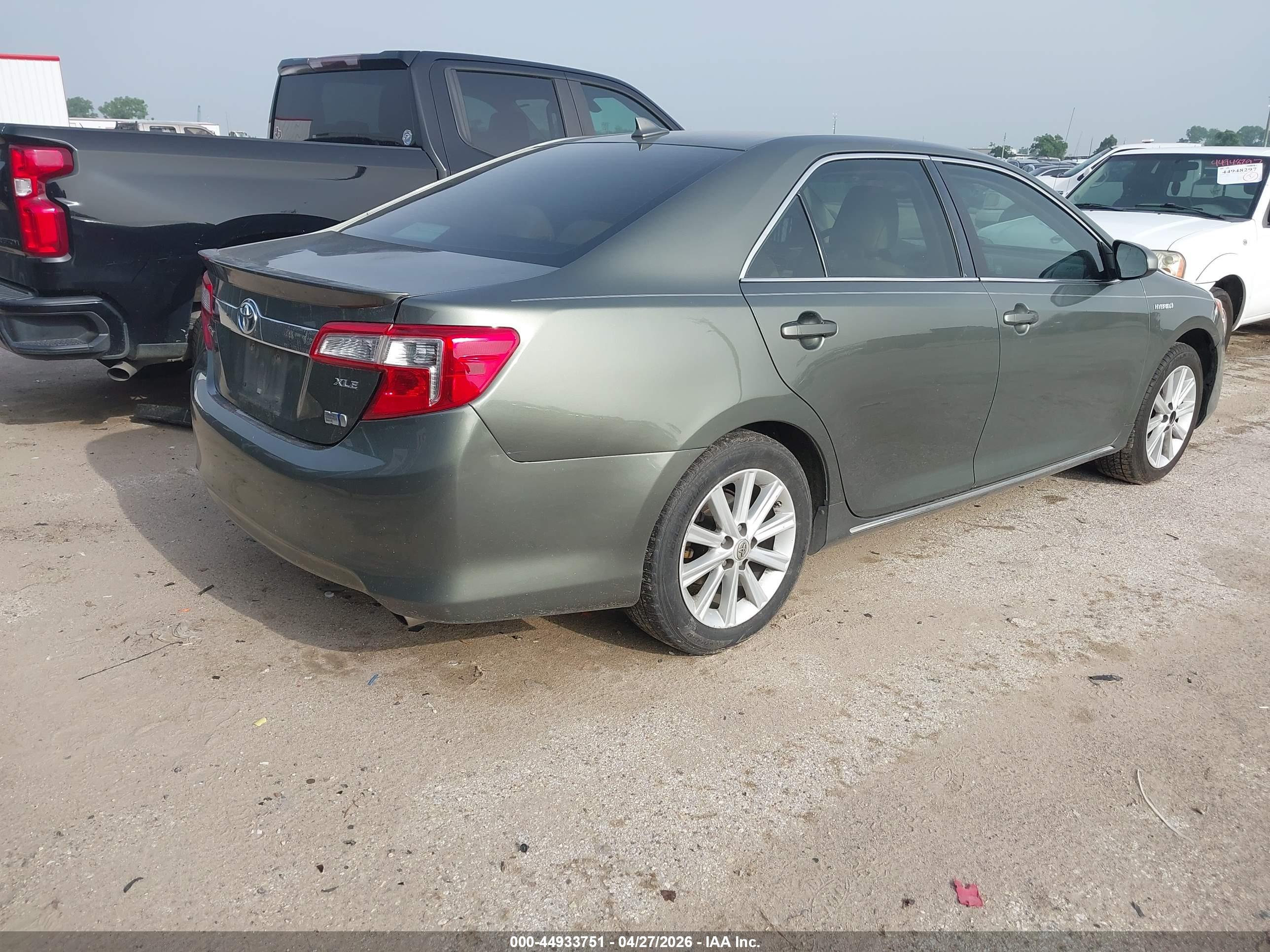 TOYOTA CAMRY image 4