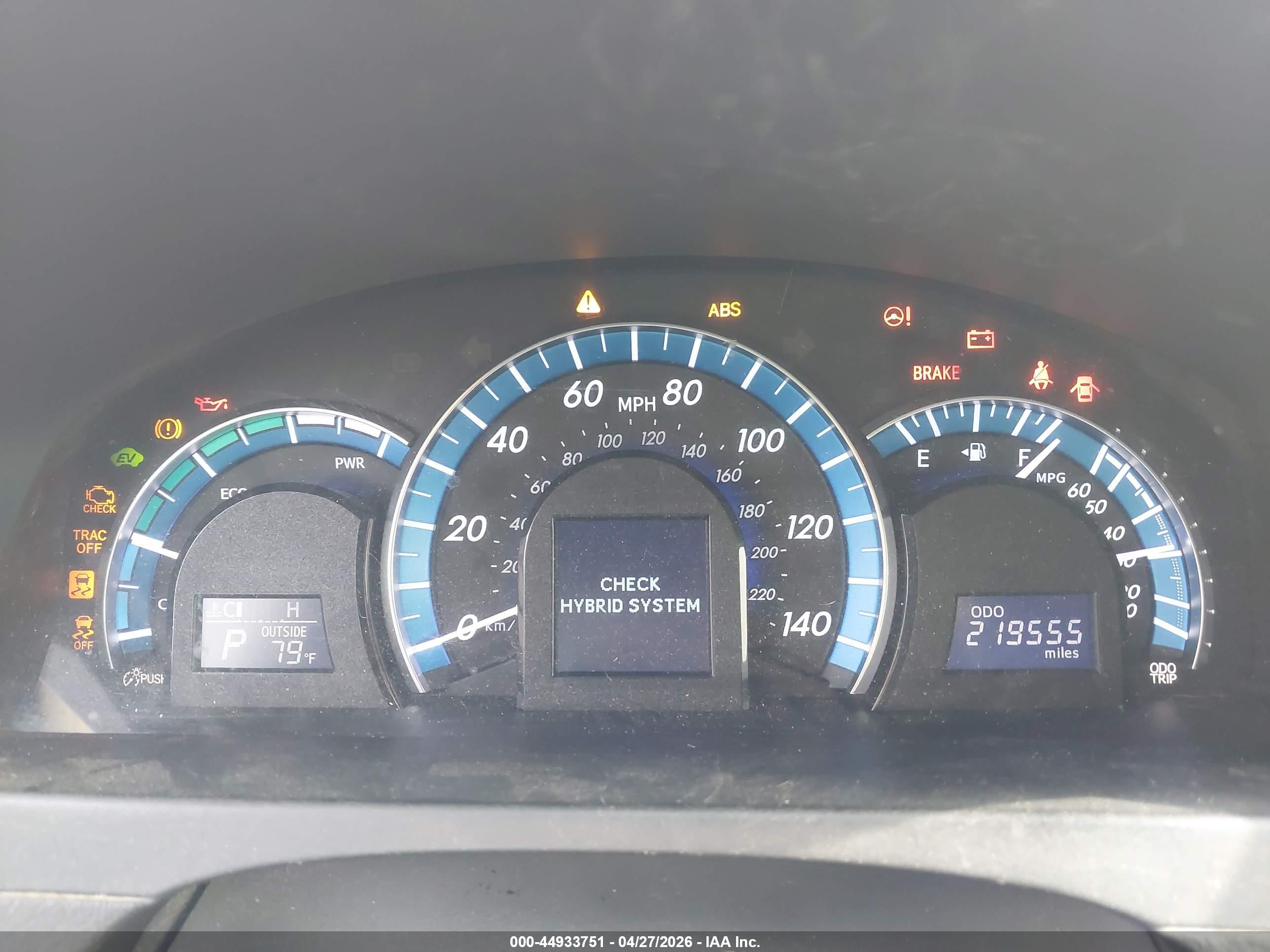 TOYOTA CAMRY image 7
