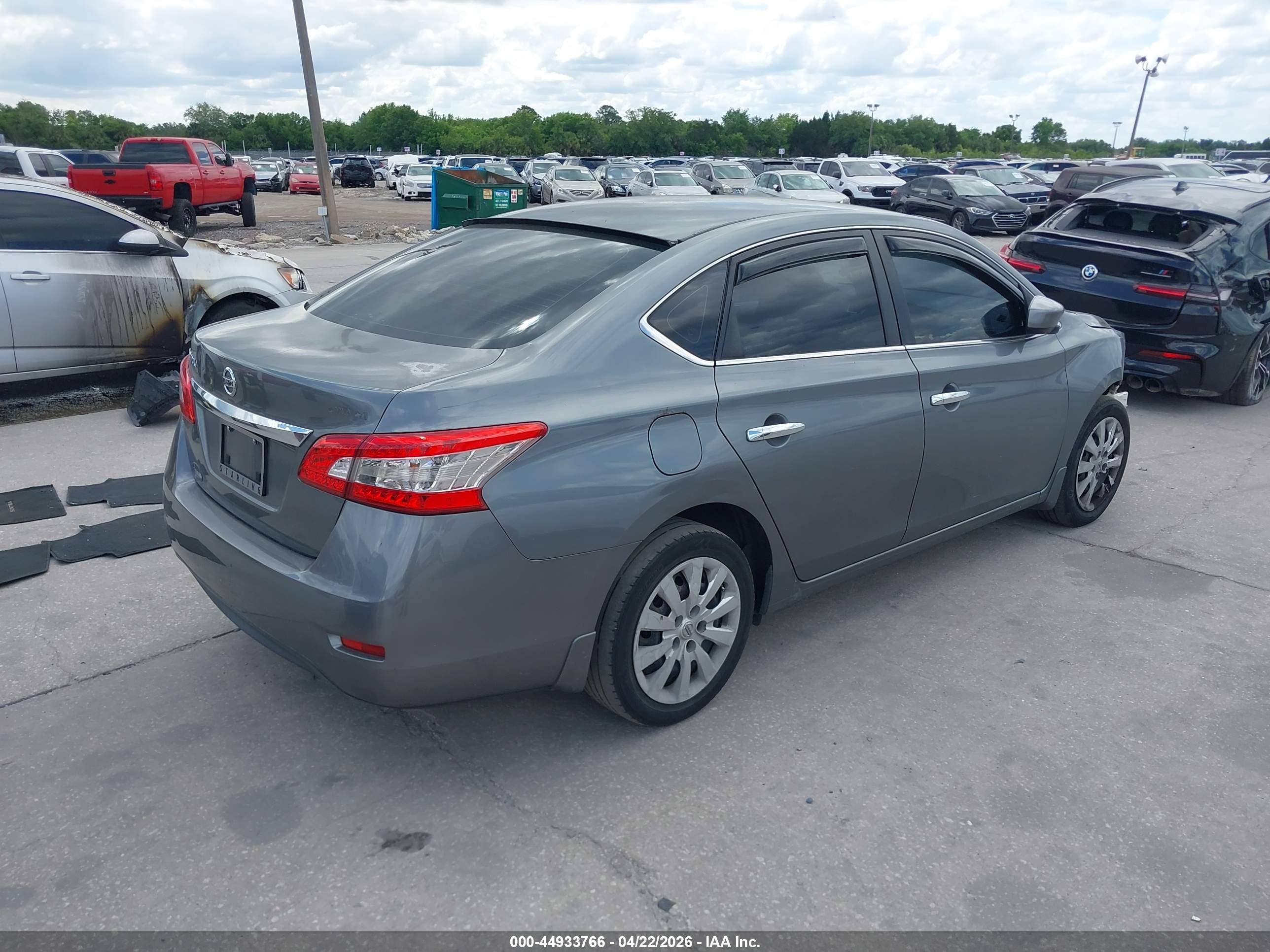 NISSAN SENTRA image 4