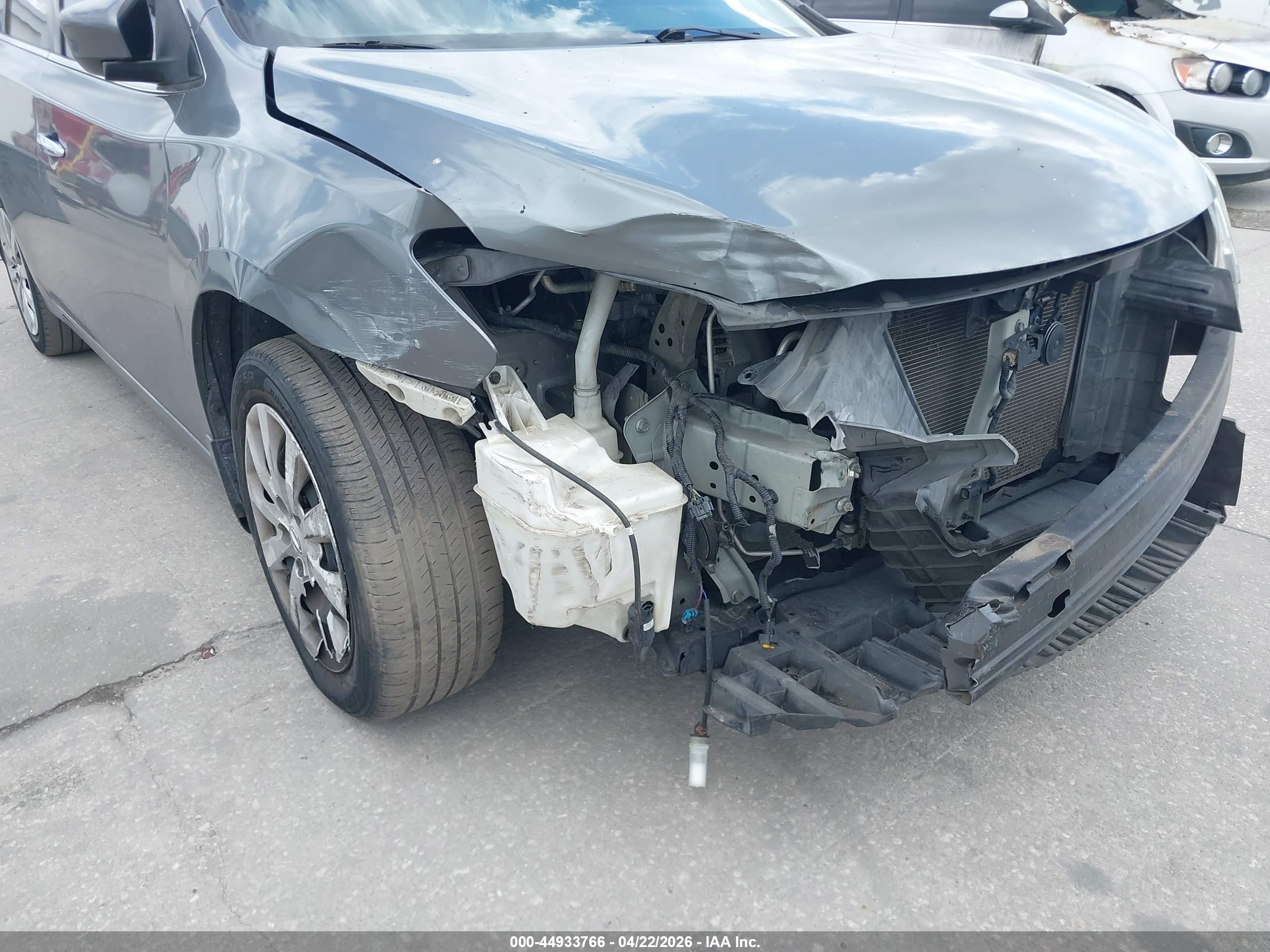 NISSAN SENTRA image 6