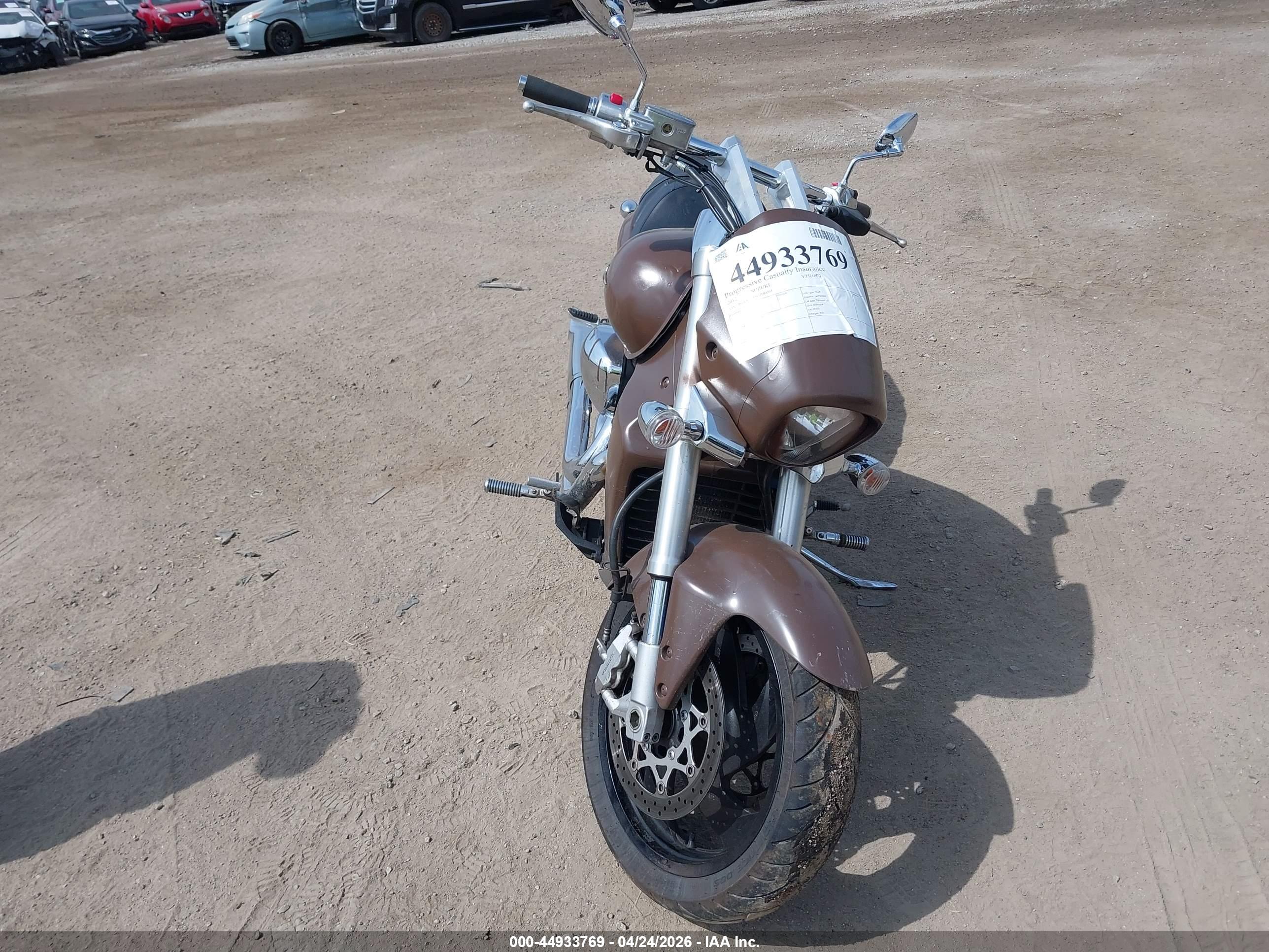 SUZUKI VZR1800 image 5