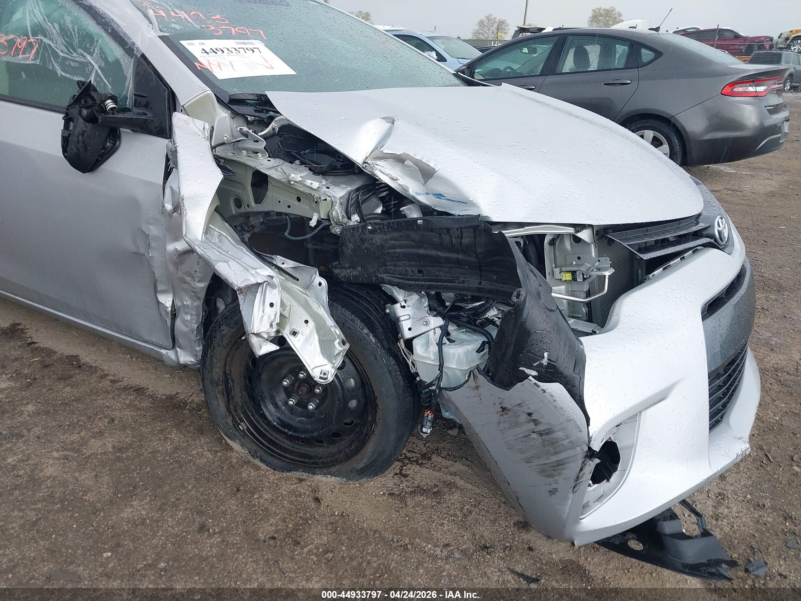 TOYOTA COROLLA image 6