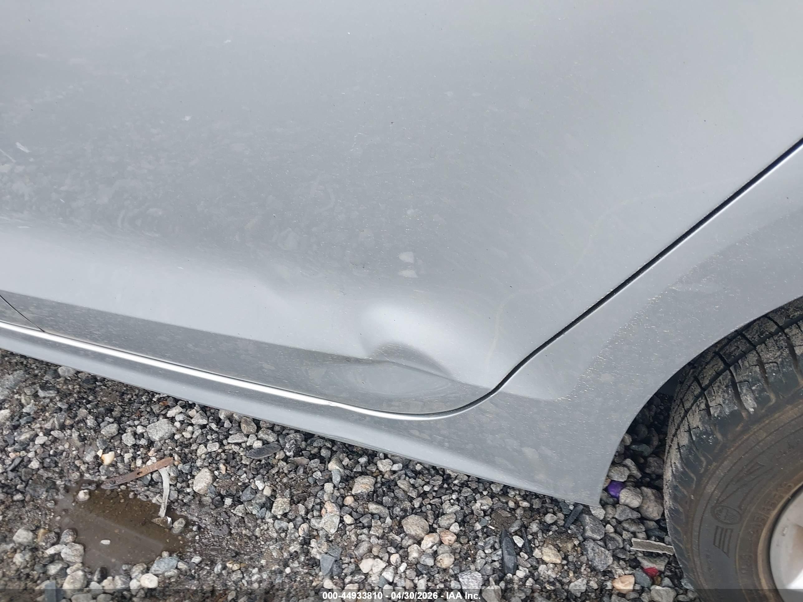 VOLKSWAGEN JETTA image 6