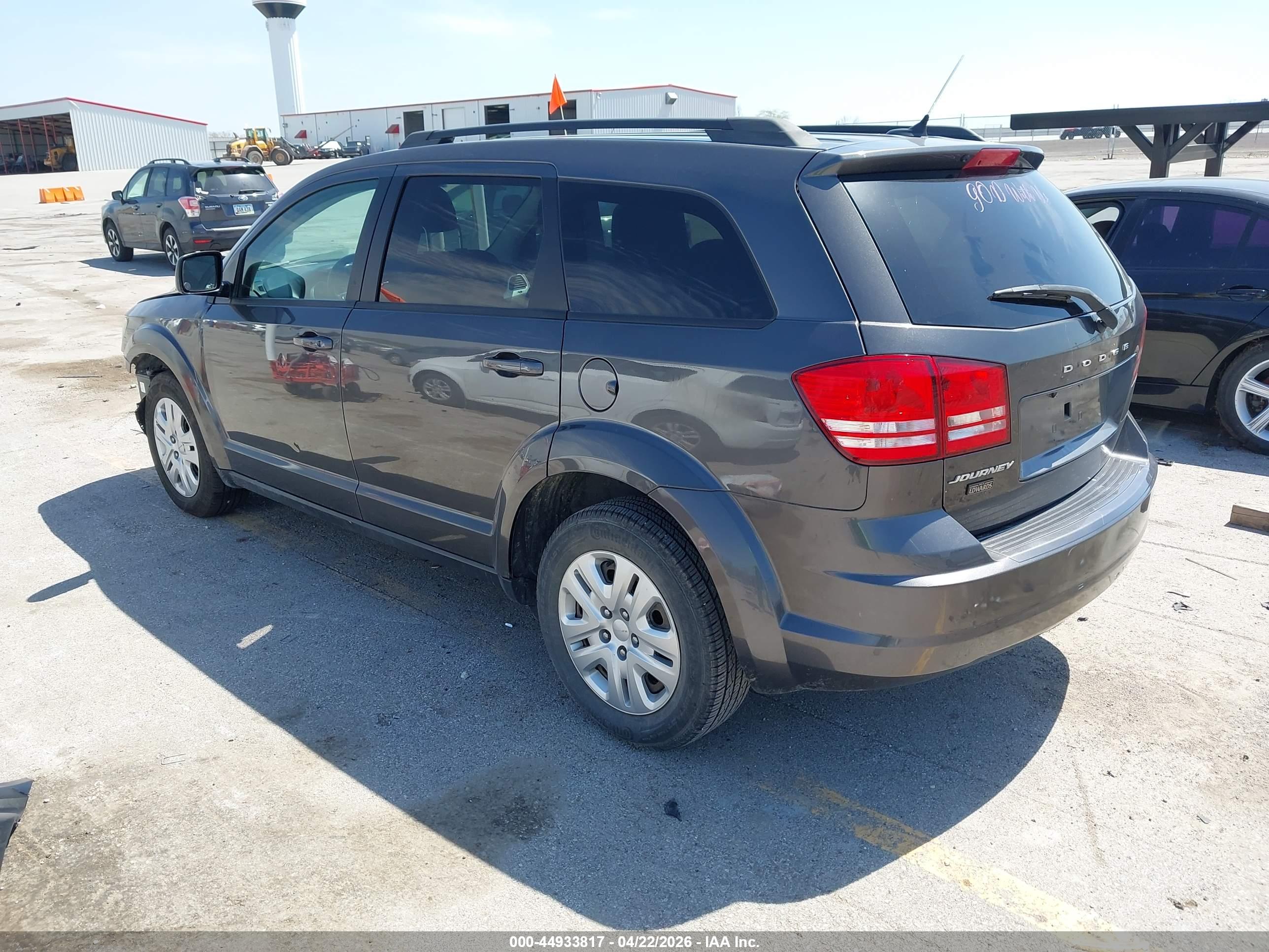 DODGE JOURNEY image 3