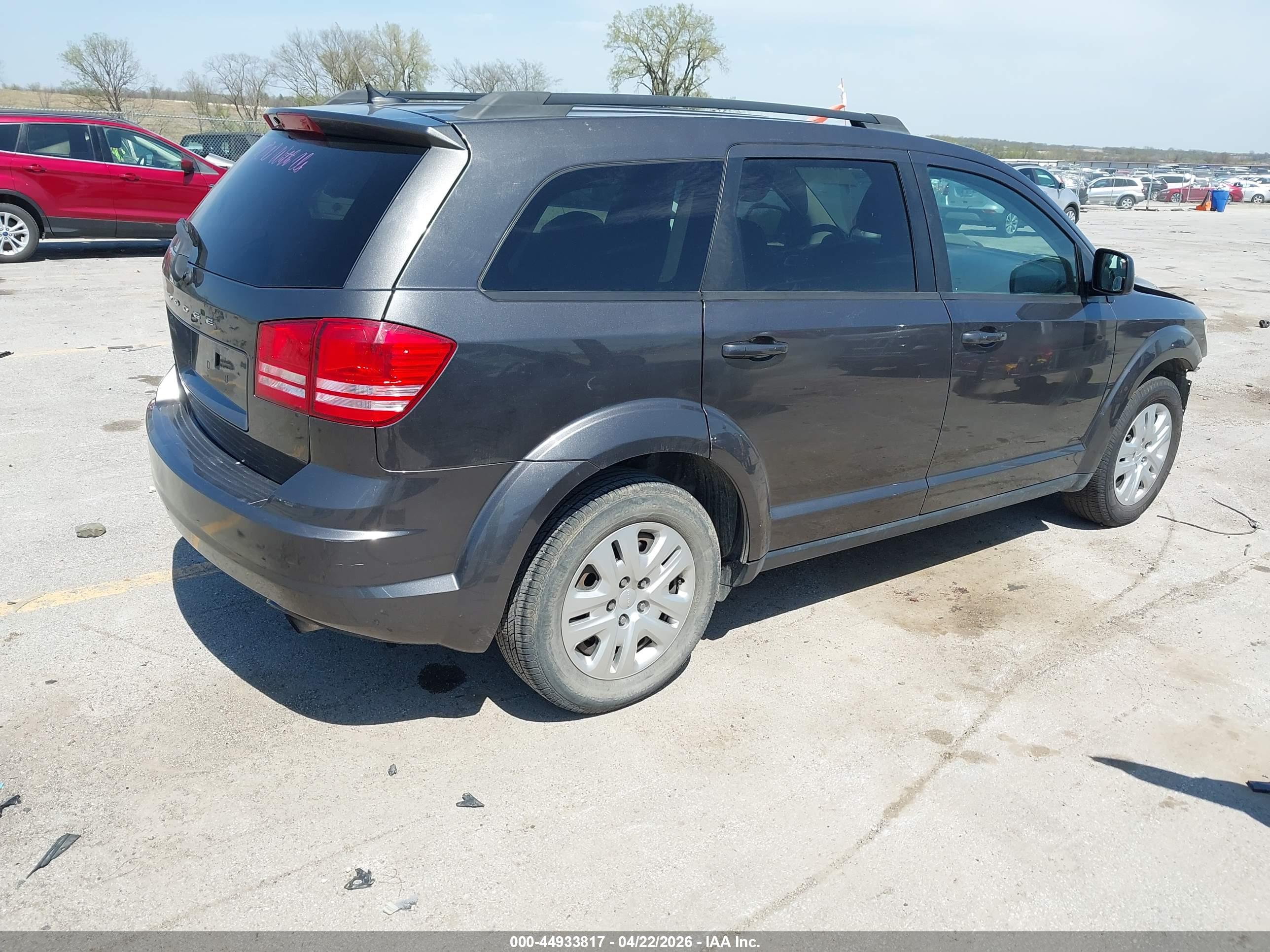 DODGE JOURNEY image 4