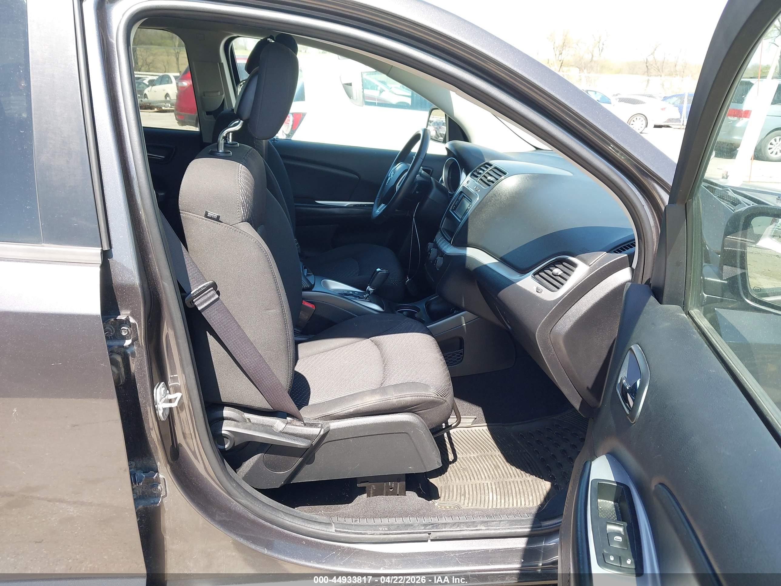 DODGE JOURNEY image 5