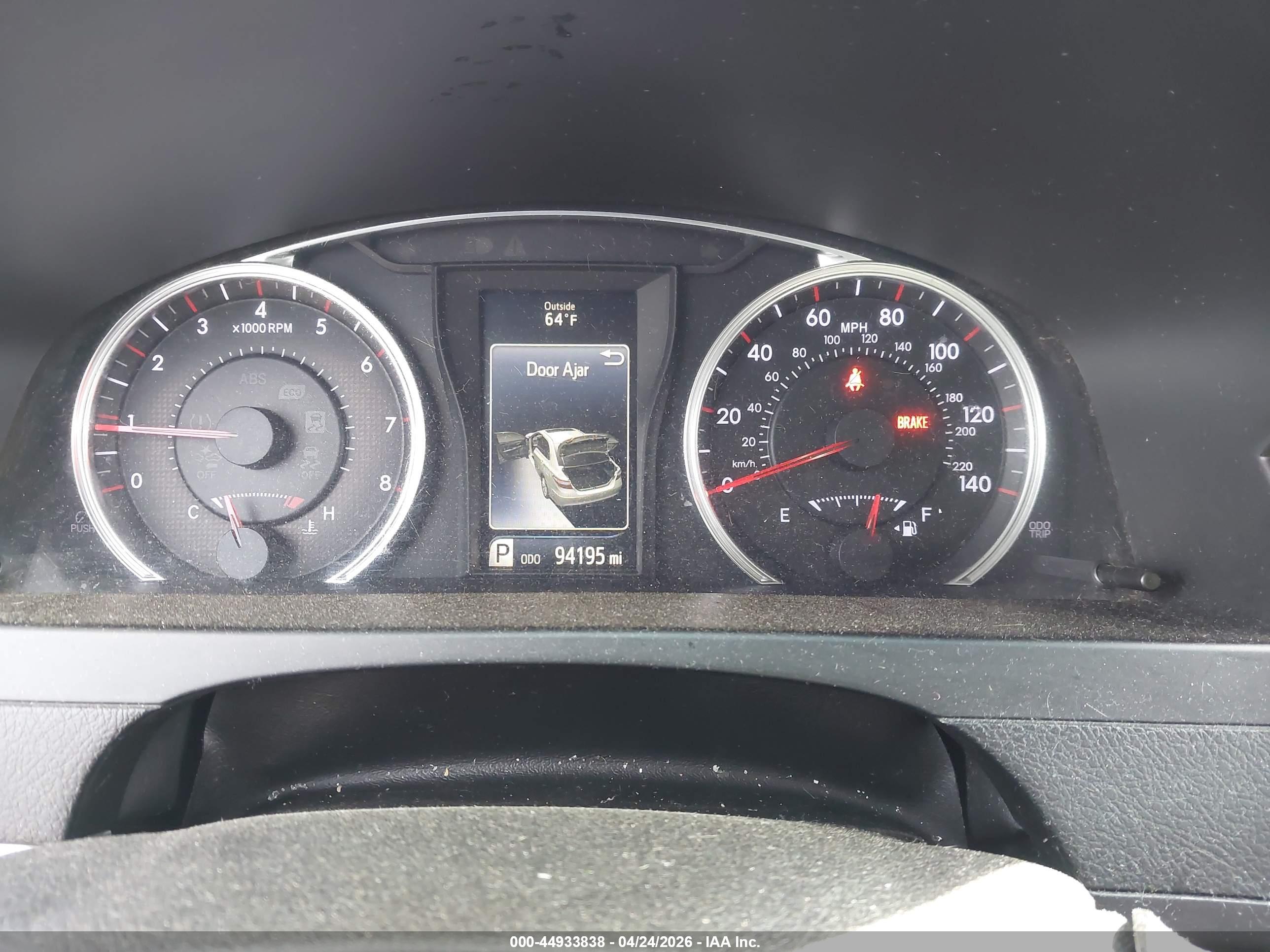 TOYOTA CAMRY image 7