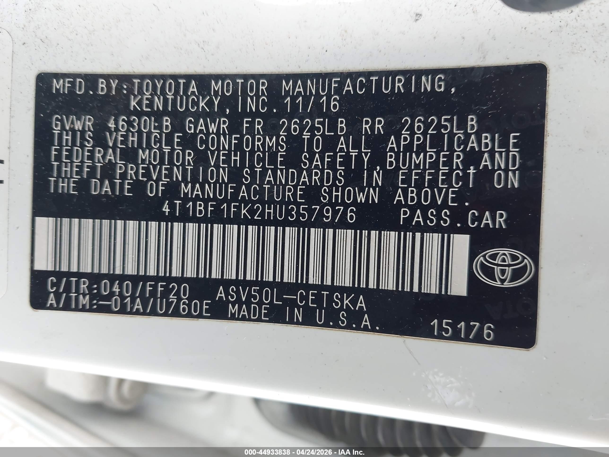 TOYOTA CAMRY image 9