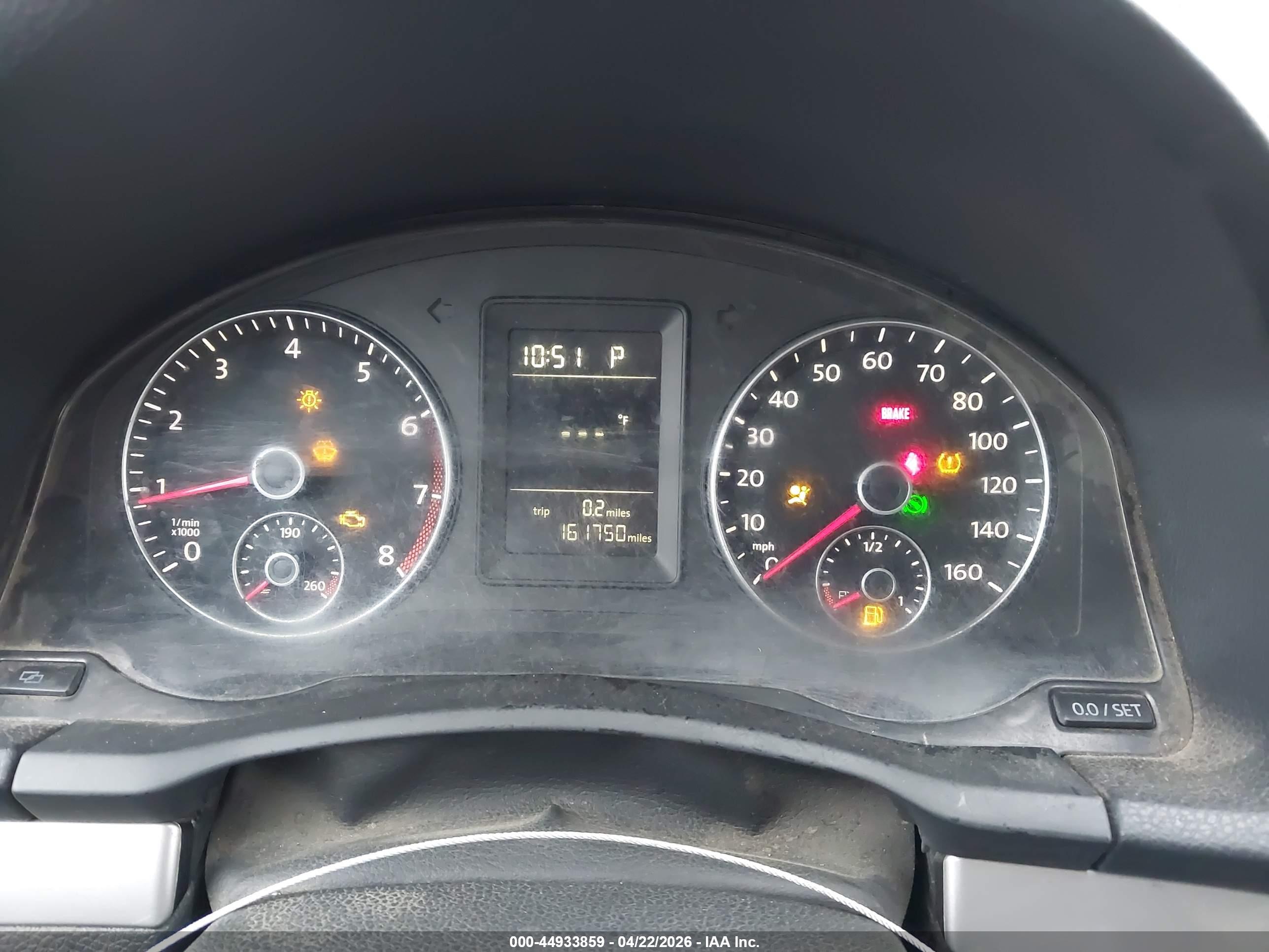 VOLKSWAGEN JETTA image 7