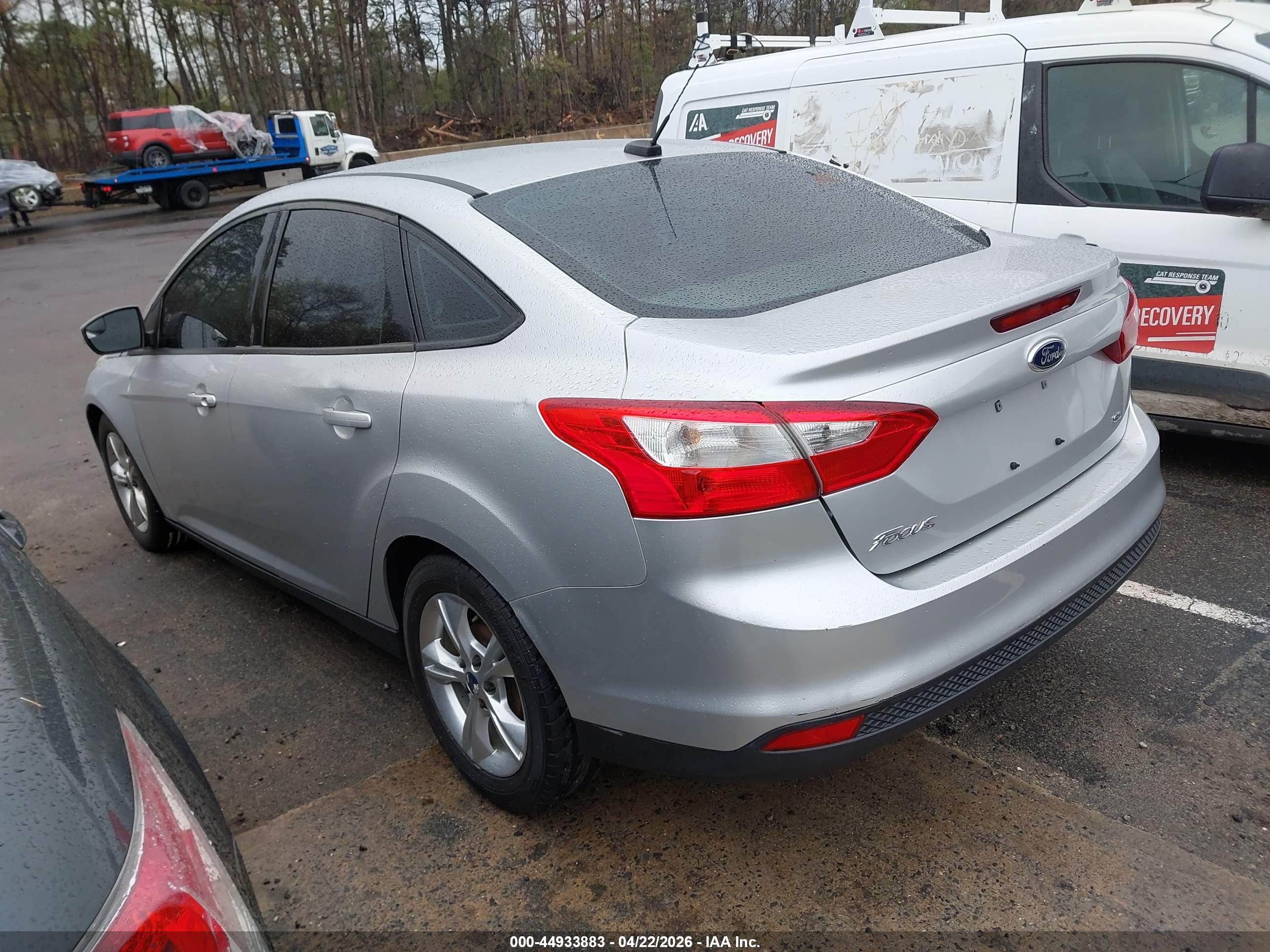 FORD FOCUS image 3