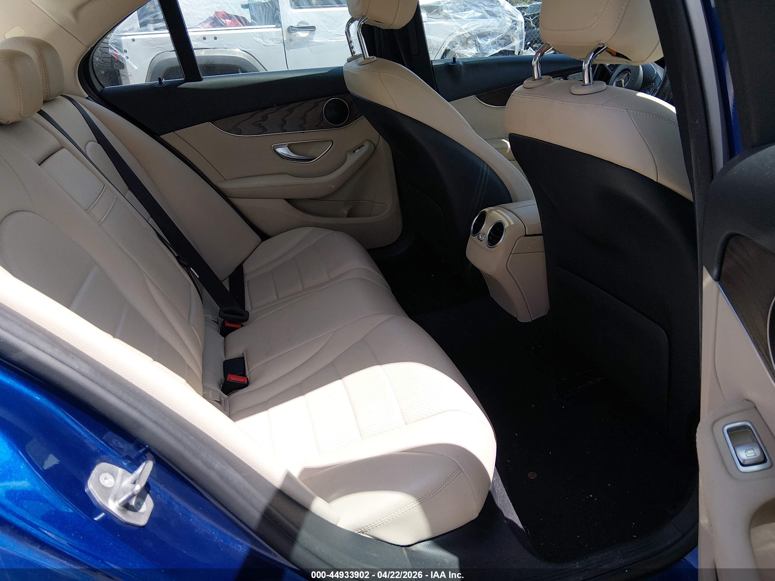 MERCEDES-BENZ C image 8