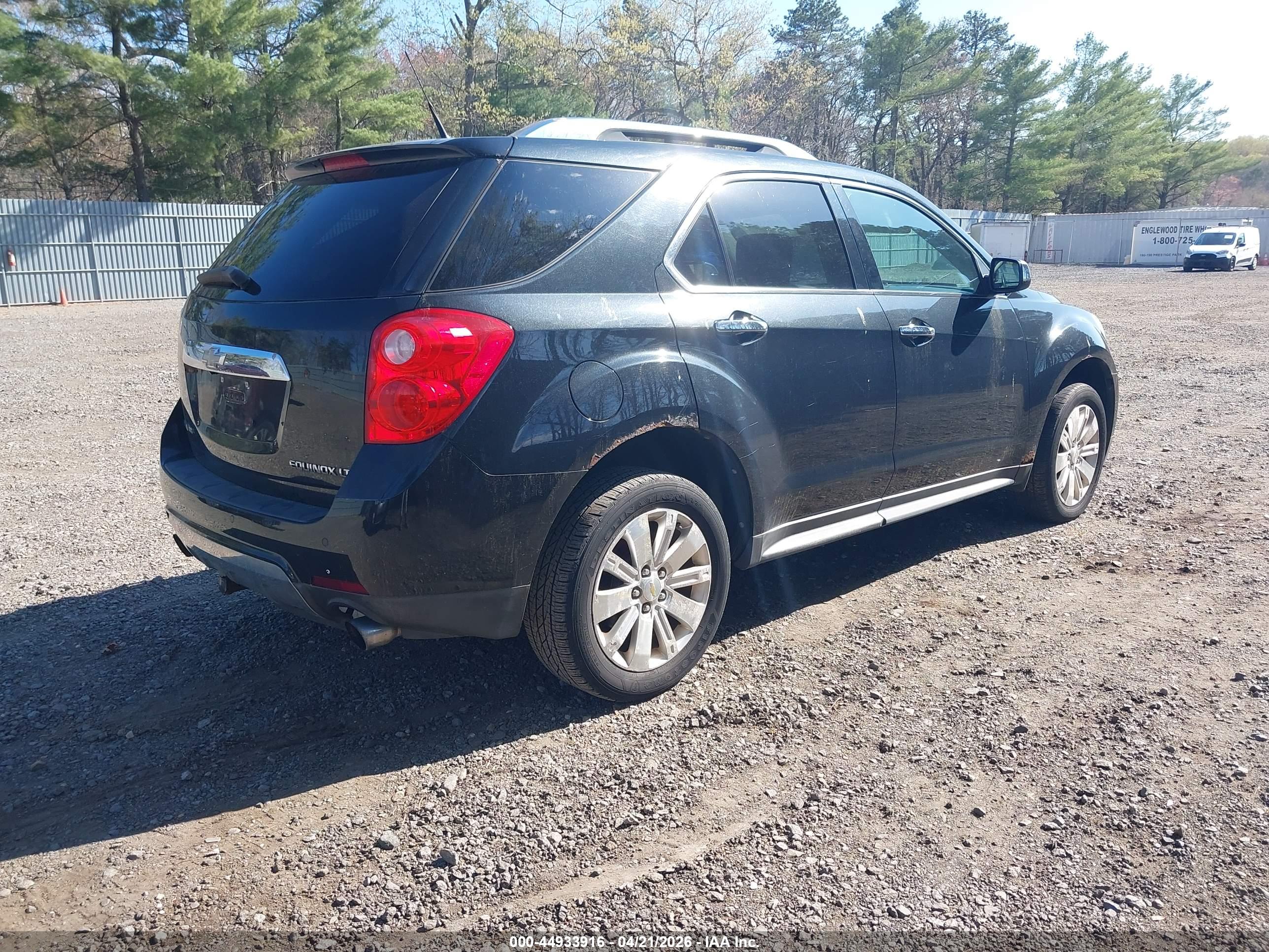 CHEVROLET EQUINOX image 4