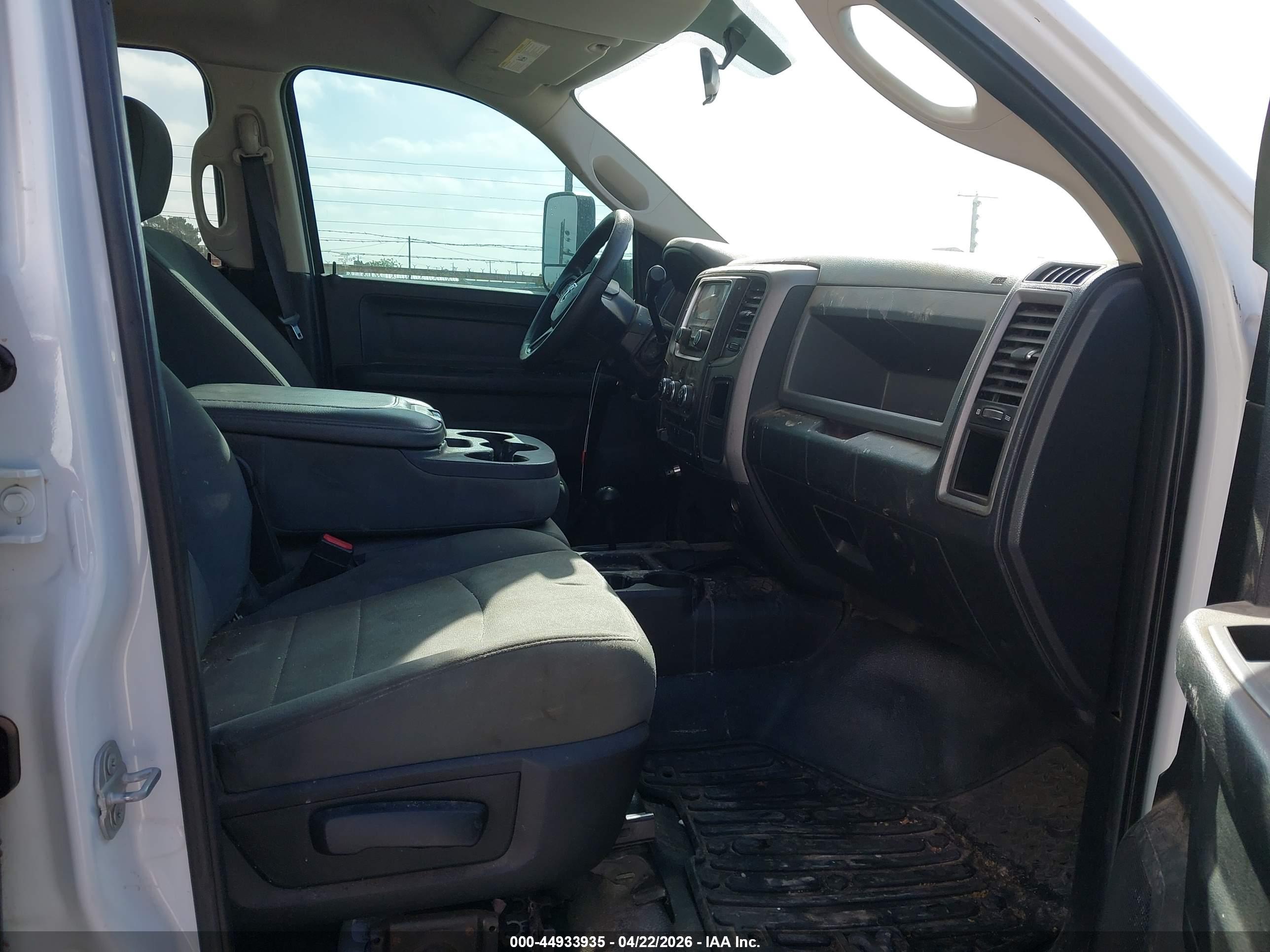 RAM 2500 image 5