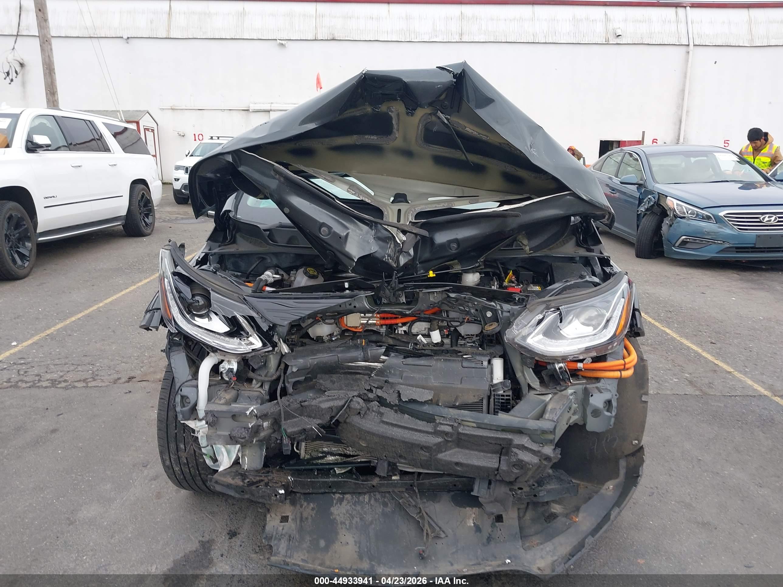 CHEVROLET BOLT image 6