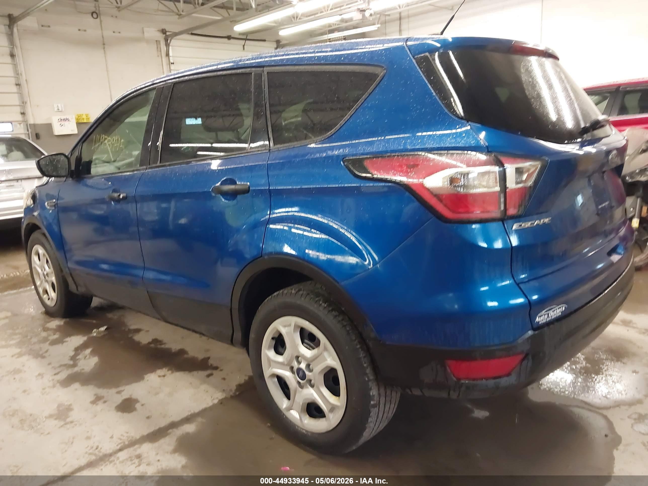 FORD ESCAPE image 3