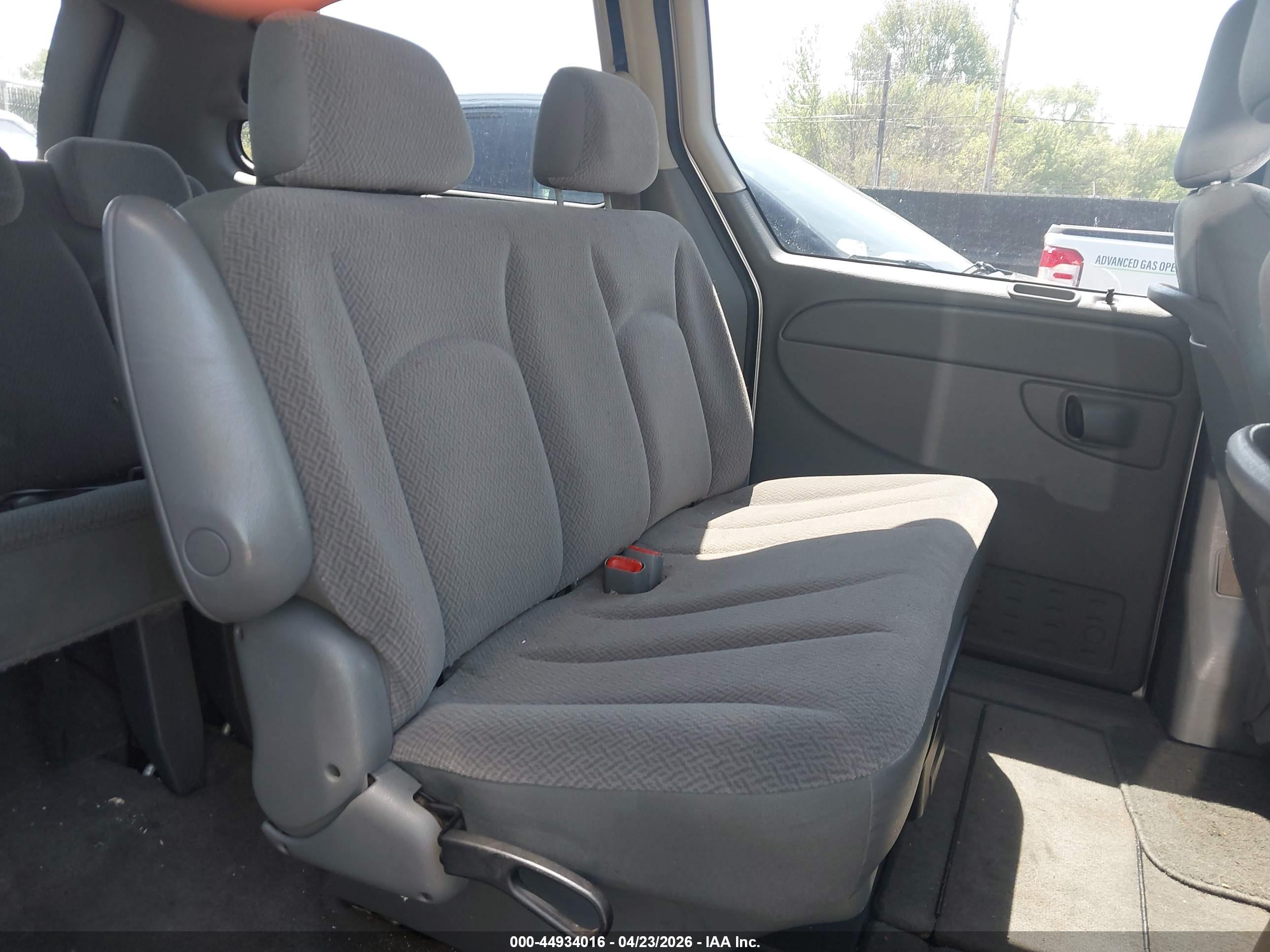 DODGE GRAND image 8