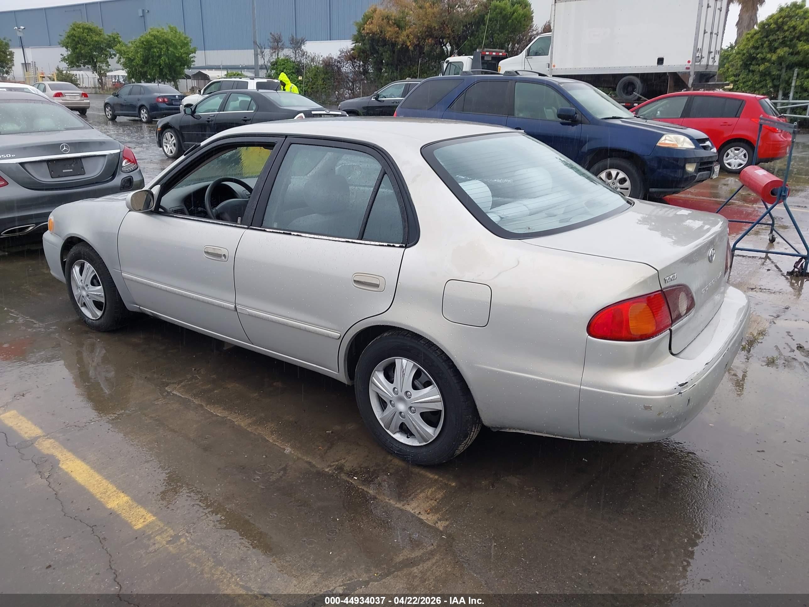 TOYOTA COROLLA image 3