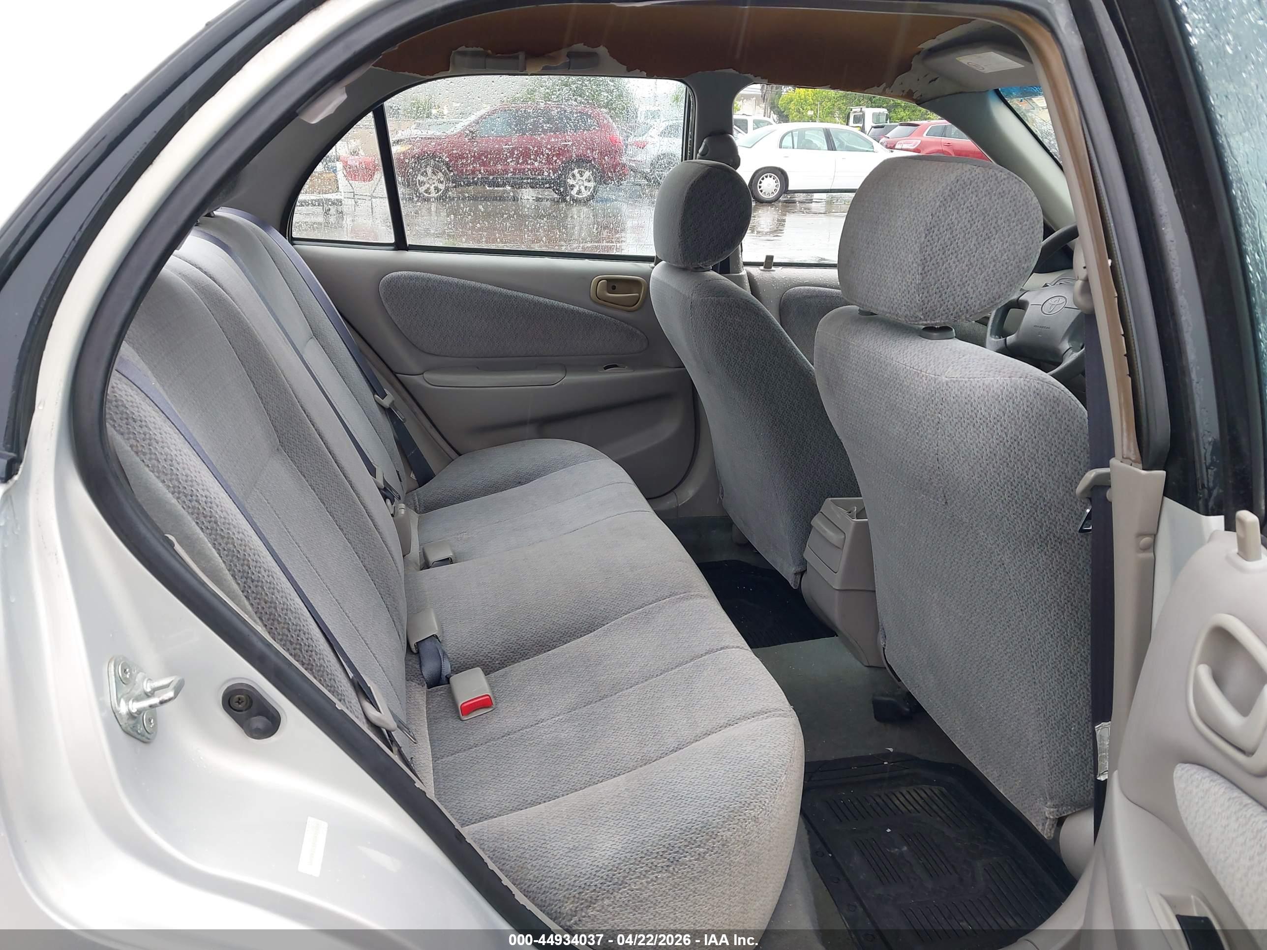 TOYOTA COROLLA image 8