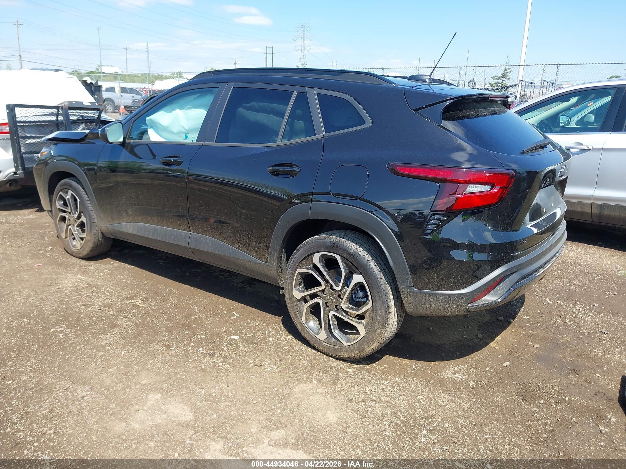 CHEVROLET TRAX image 3