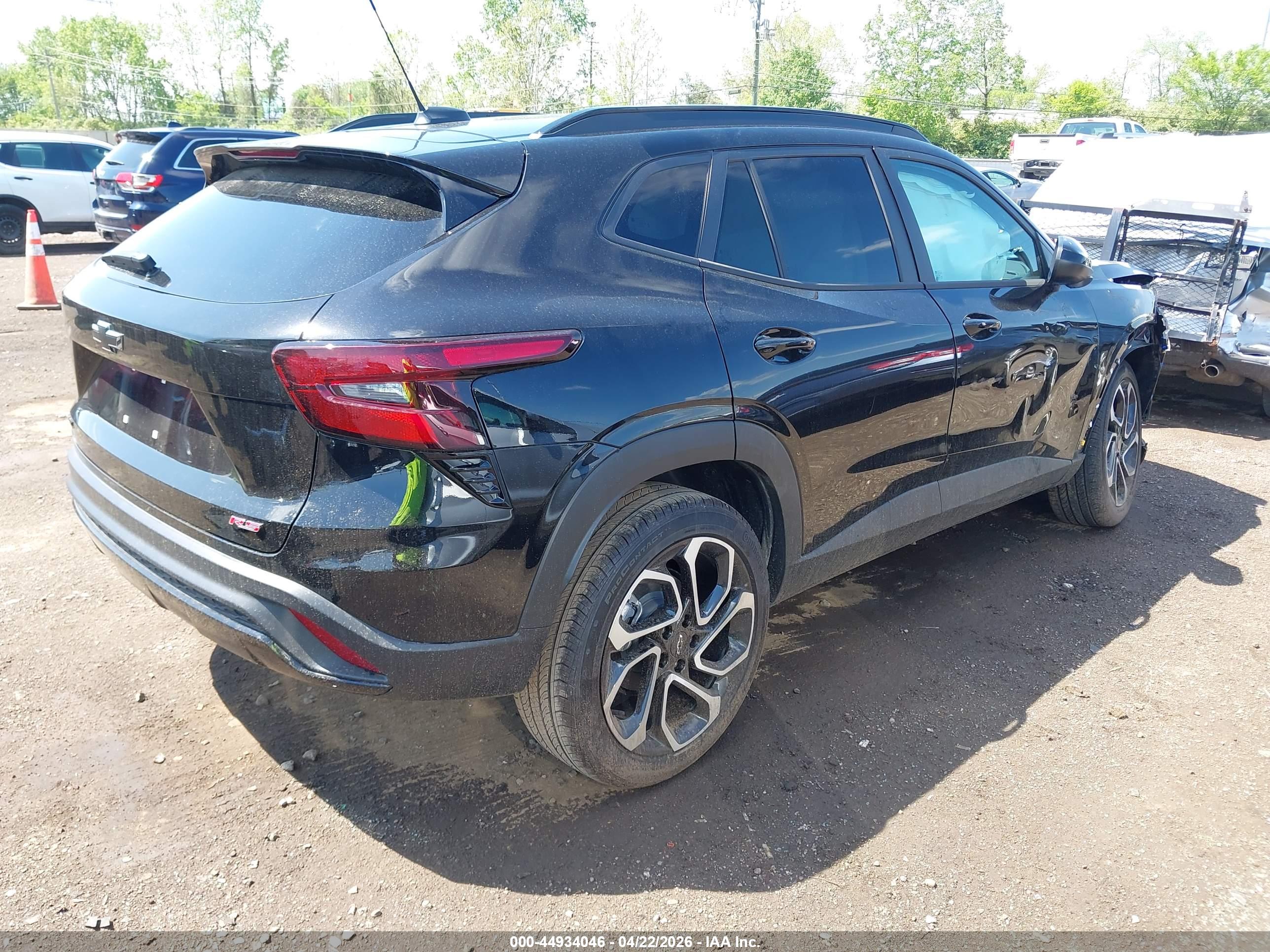 CHEVROLET TRAX image 4