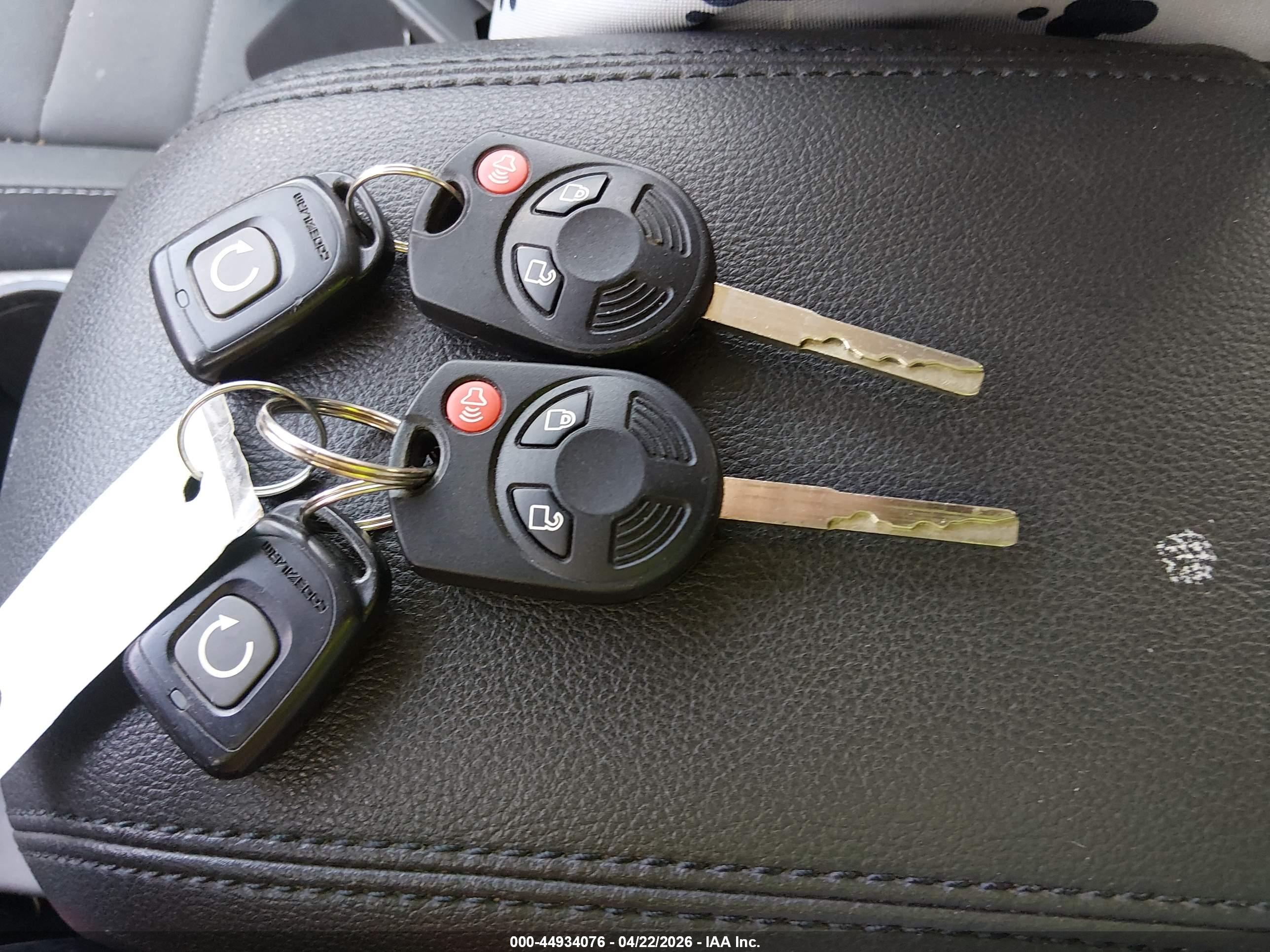 FORD ESCAPE image 11