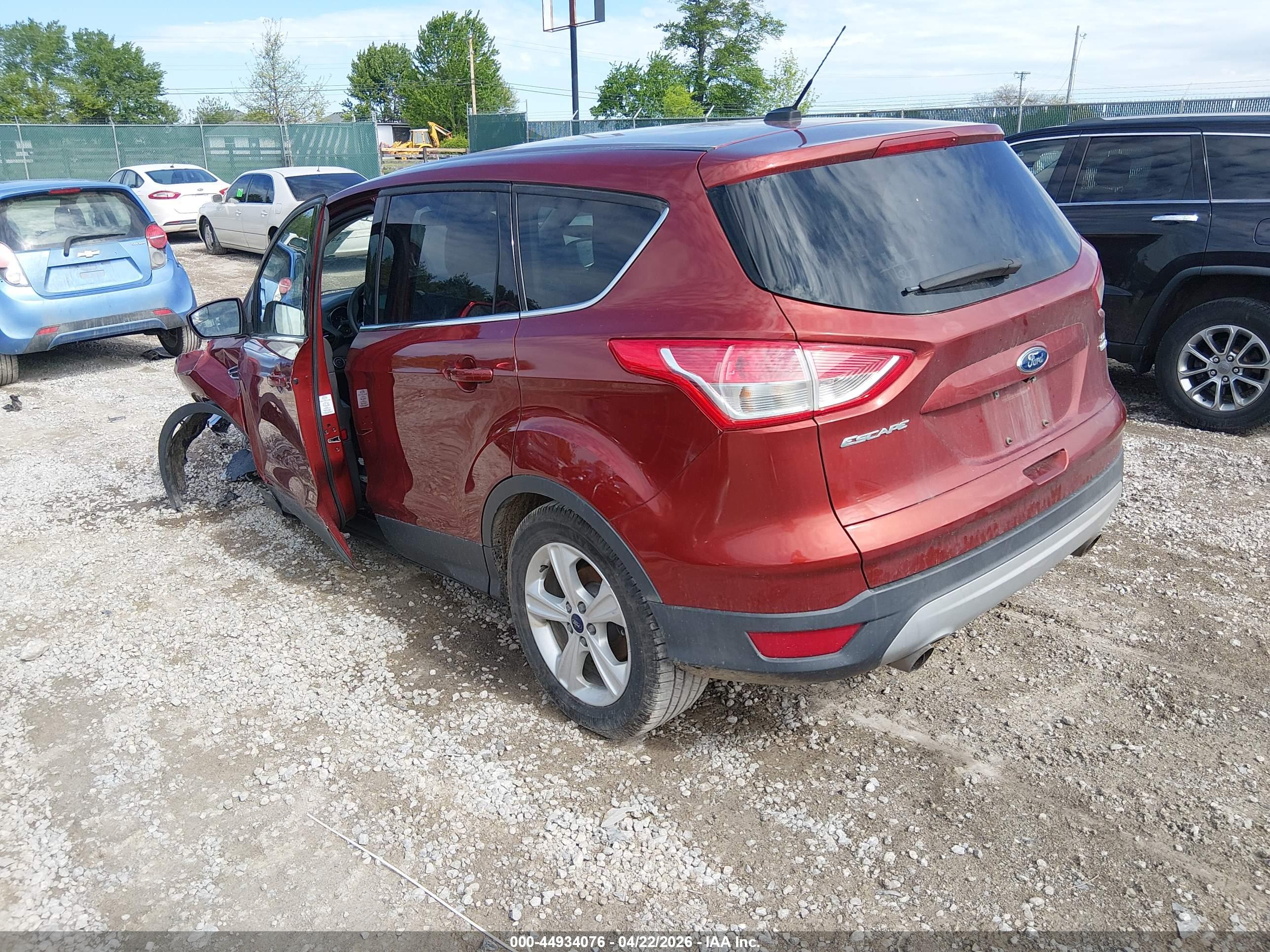 FORD ESCAPE image 3