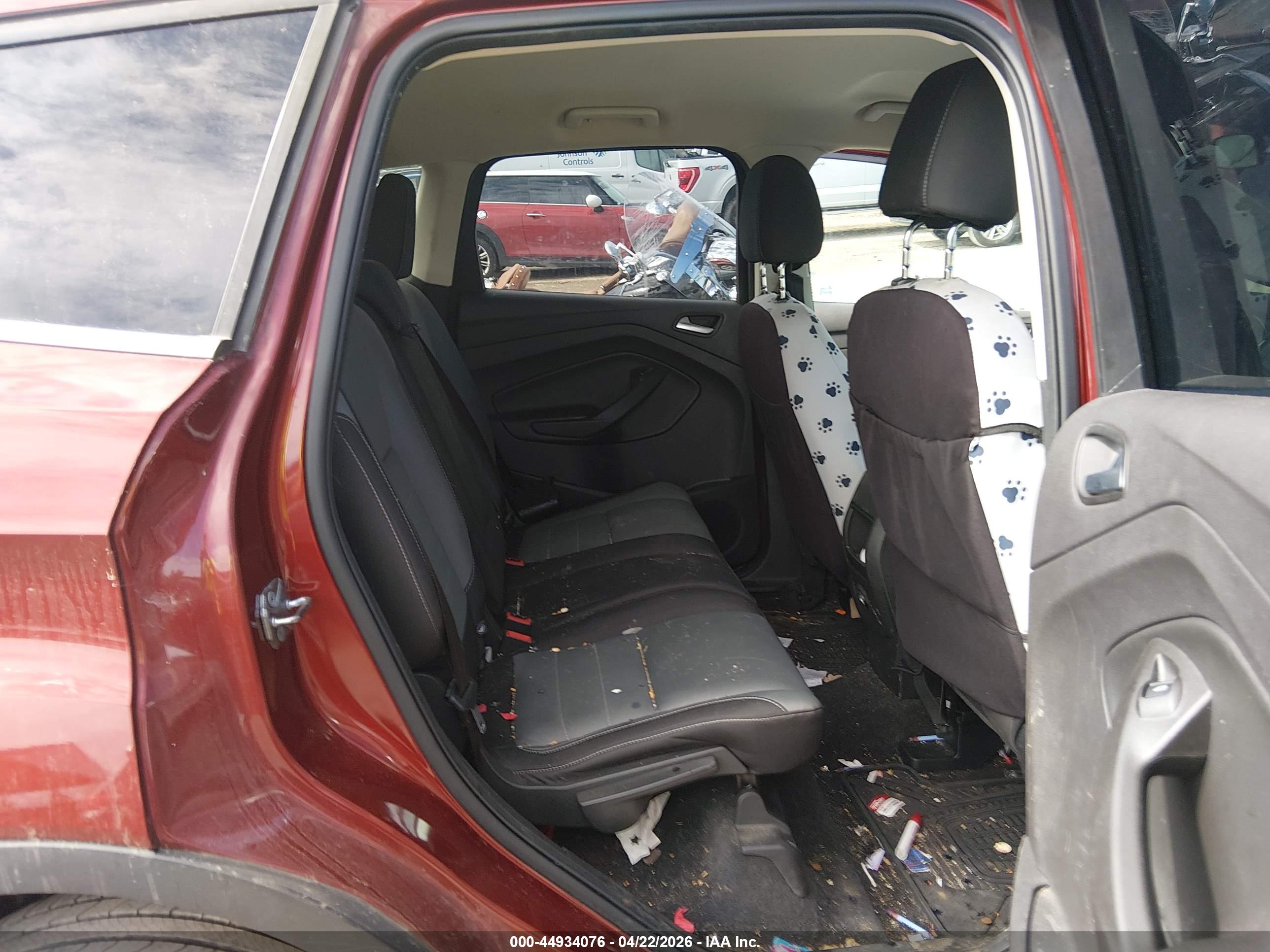 FORD ESCAPE image 8