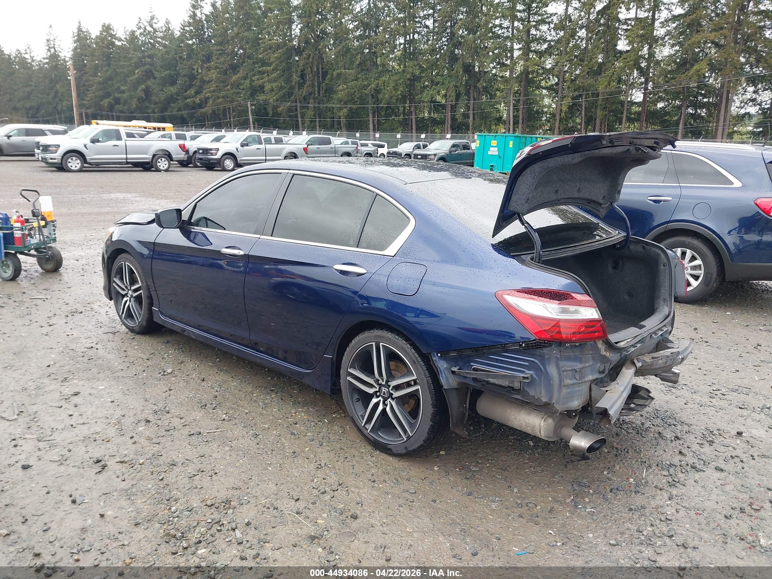 HONDA ACCORD image 3