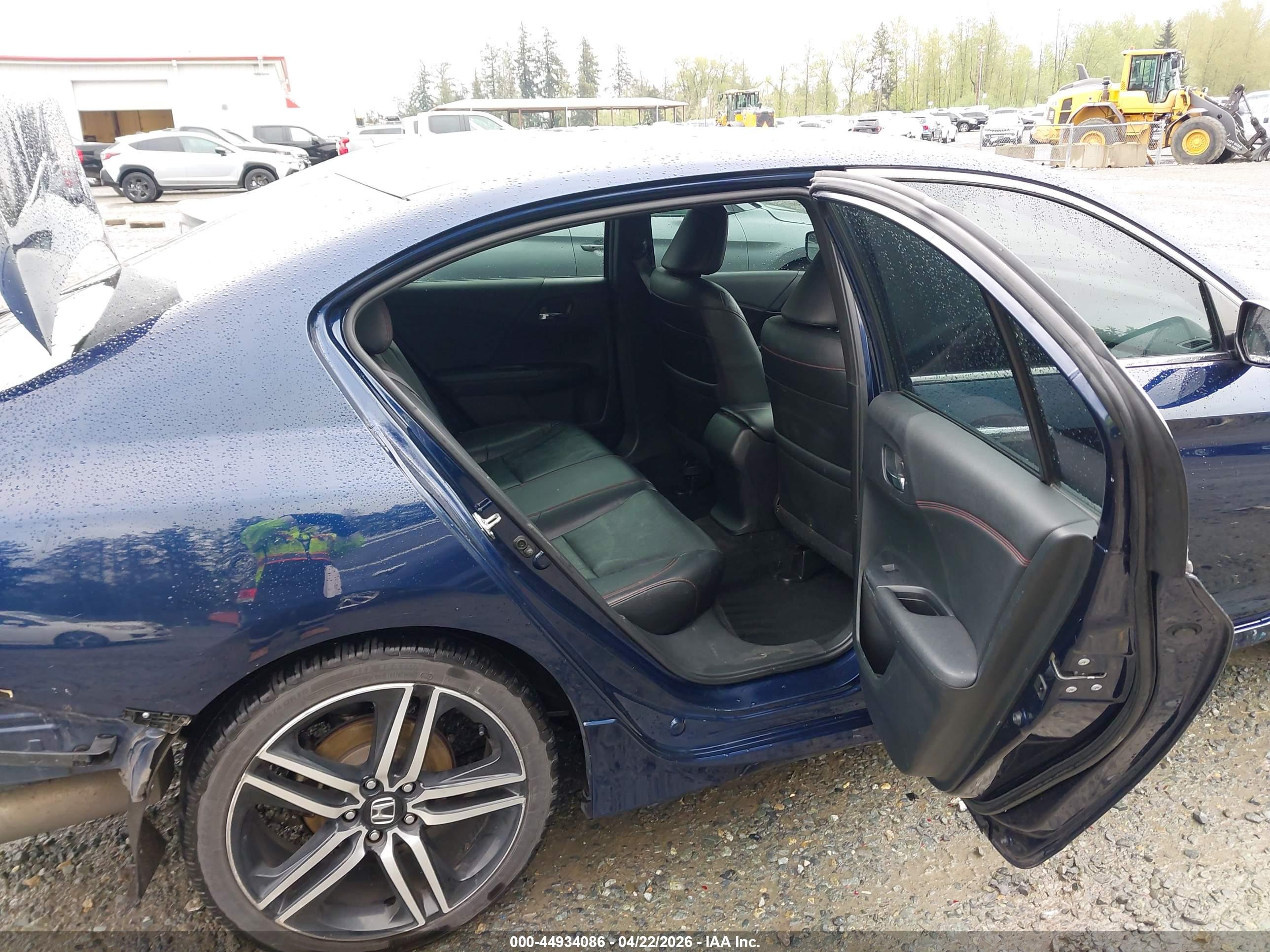 HONDA ACCORD image 8