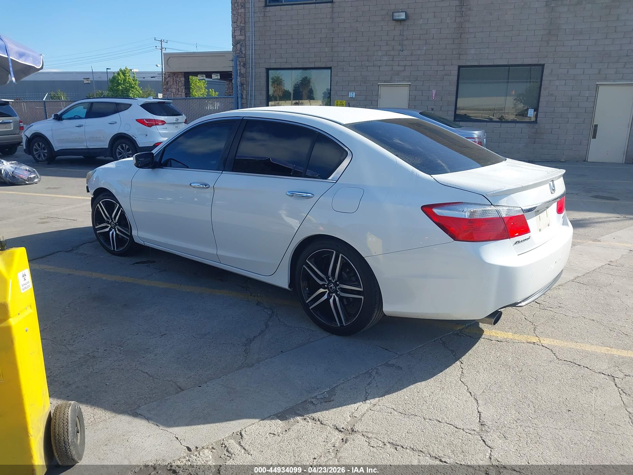 HONDA ACCORD image 3