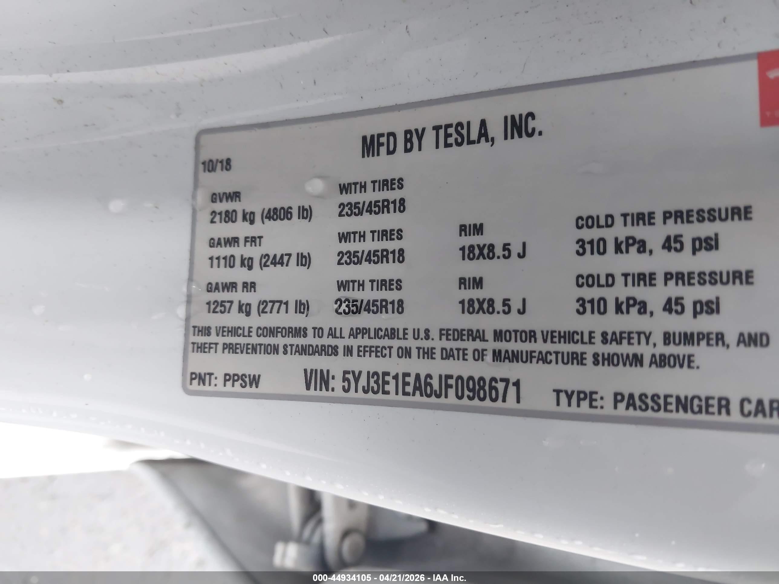 TESLA MODEL image 9