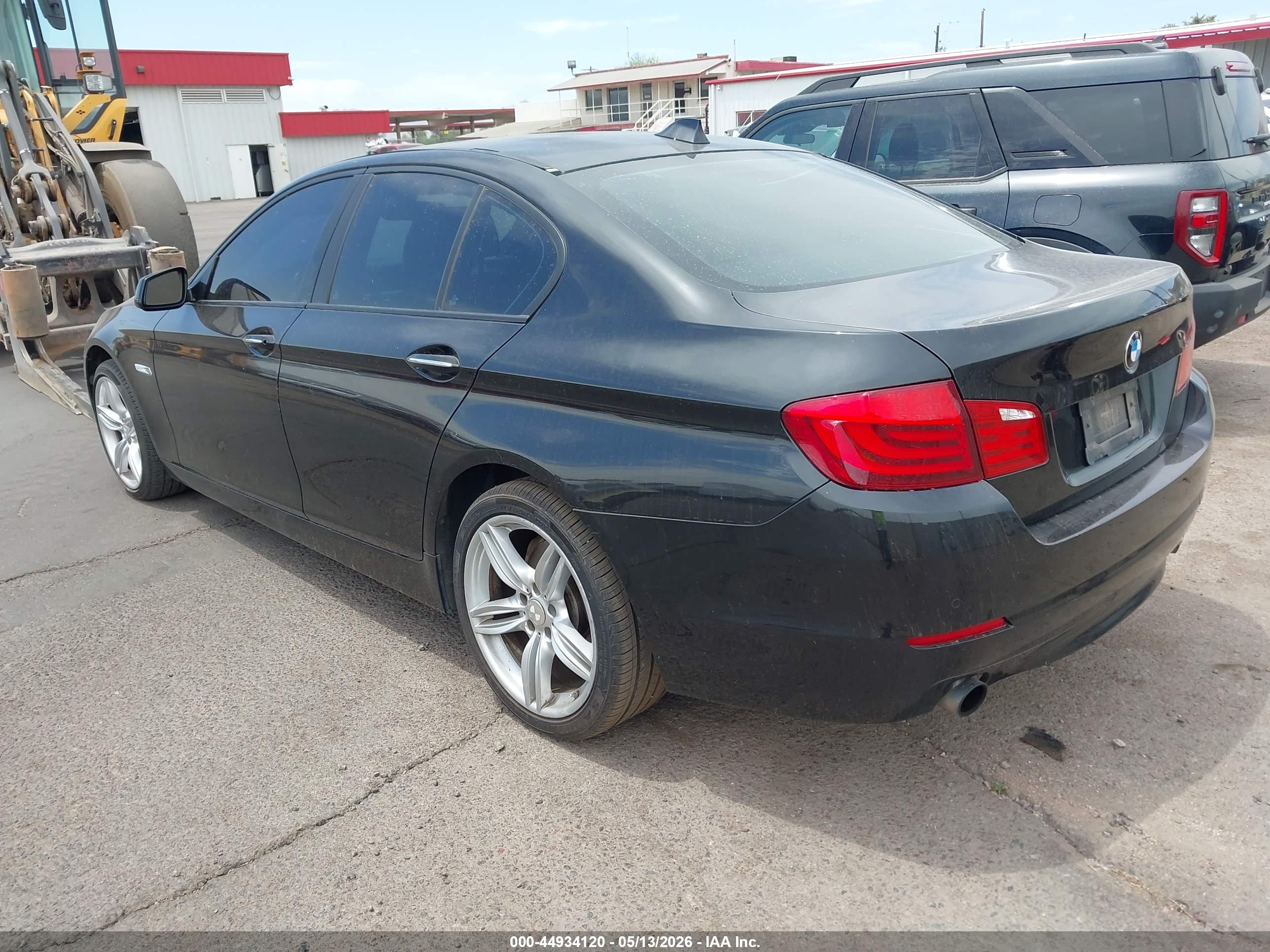 BMW 535I image 3