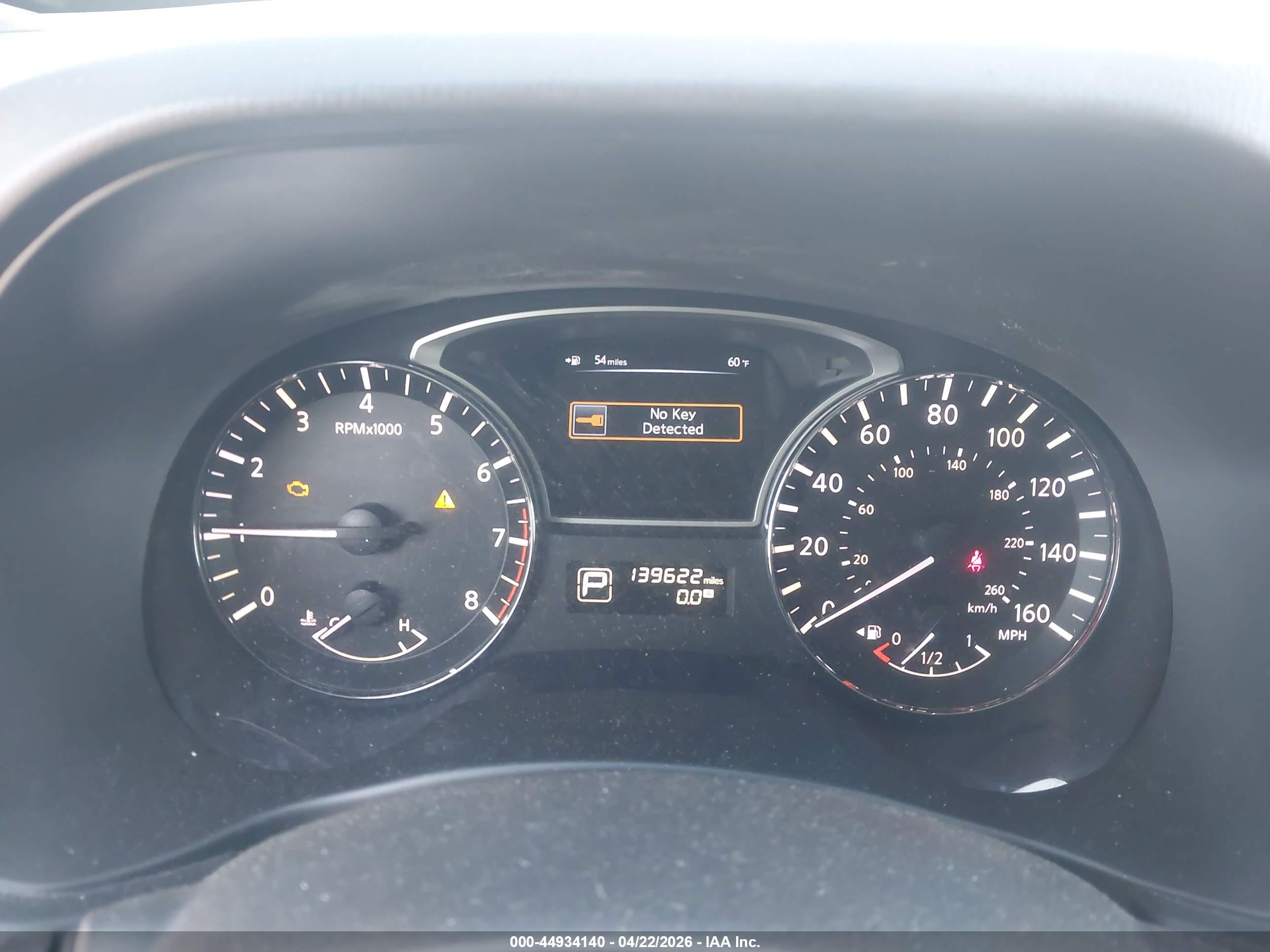 NISSAN PATHFINDER image 7