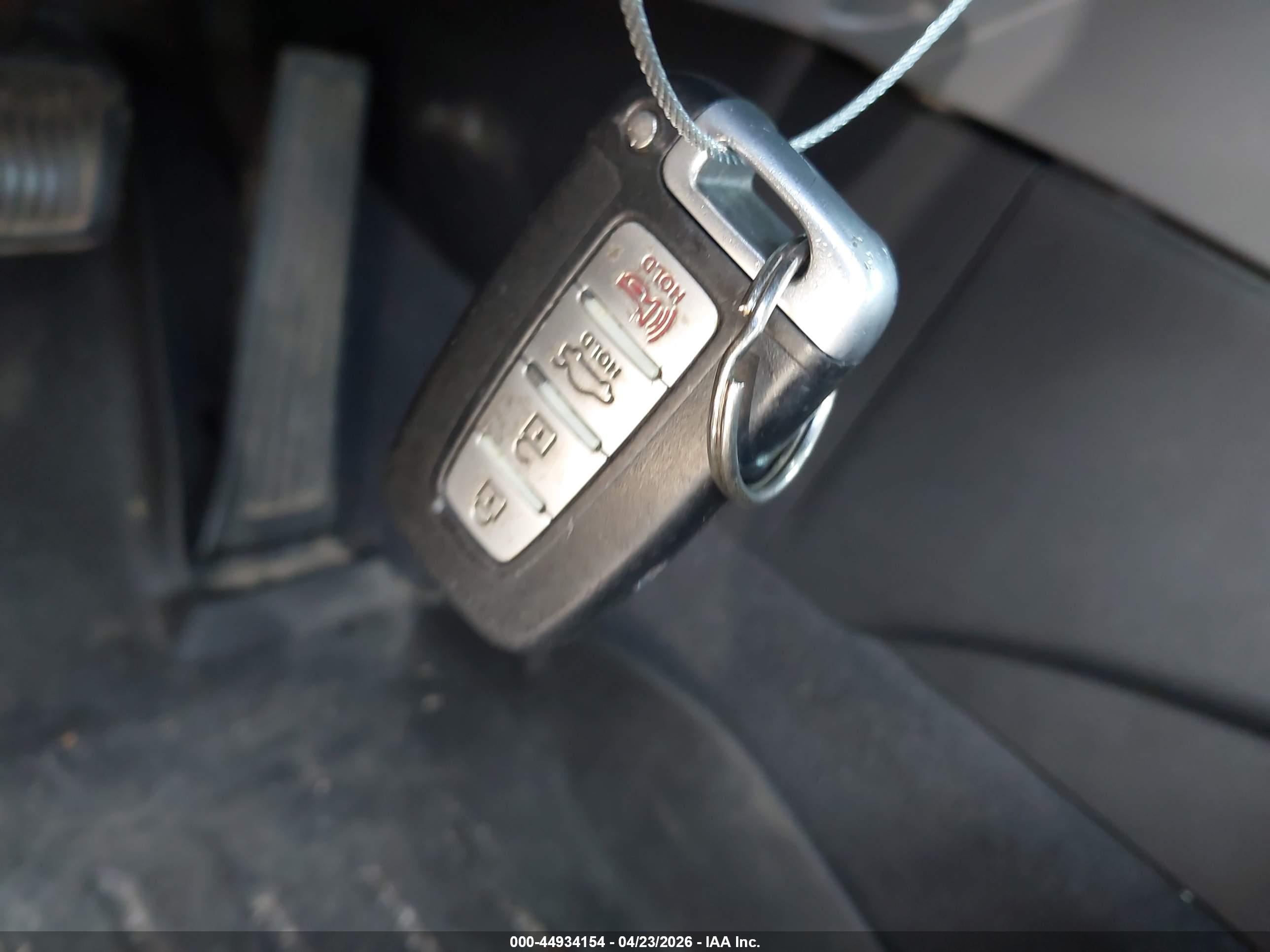 HYUNDAI SONATA image 11