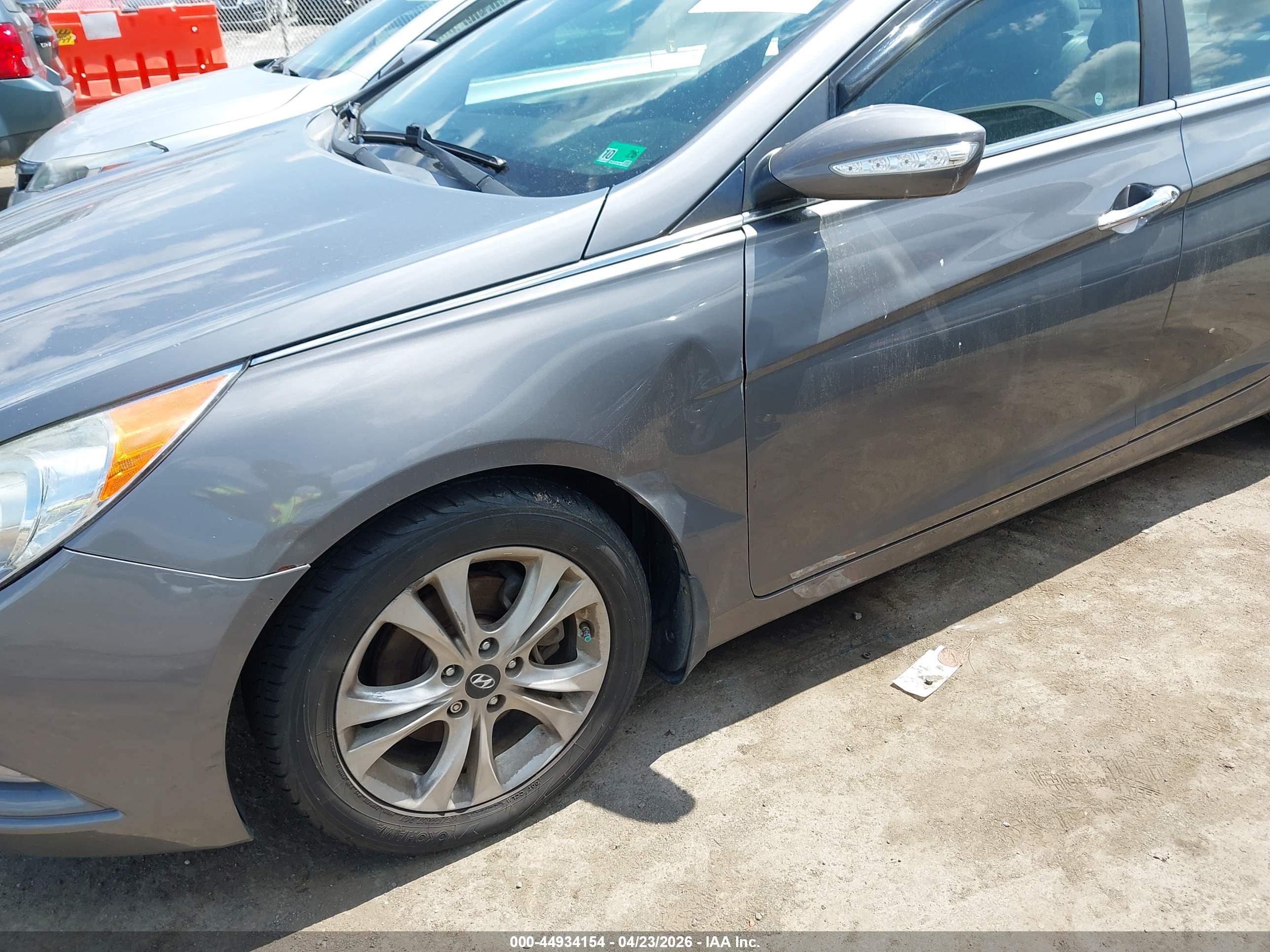 HYUNDAI SONATA image 6